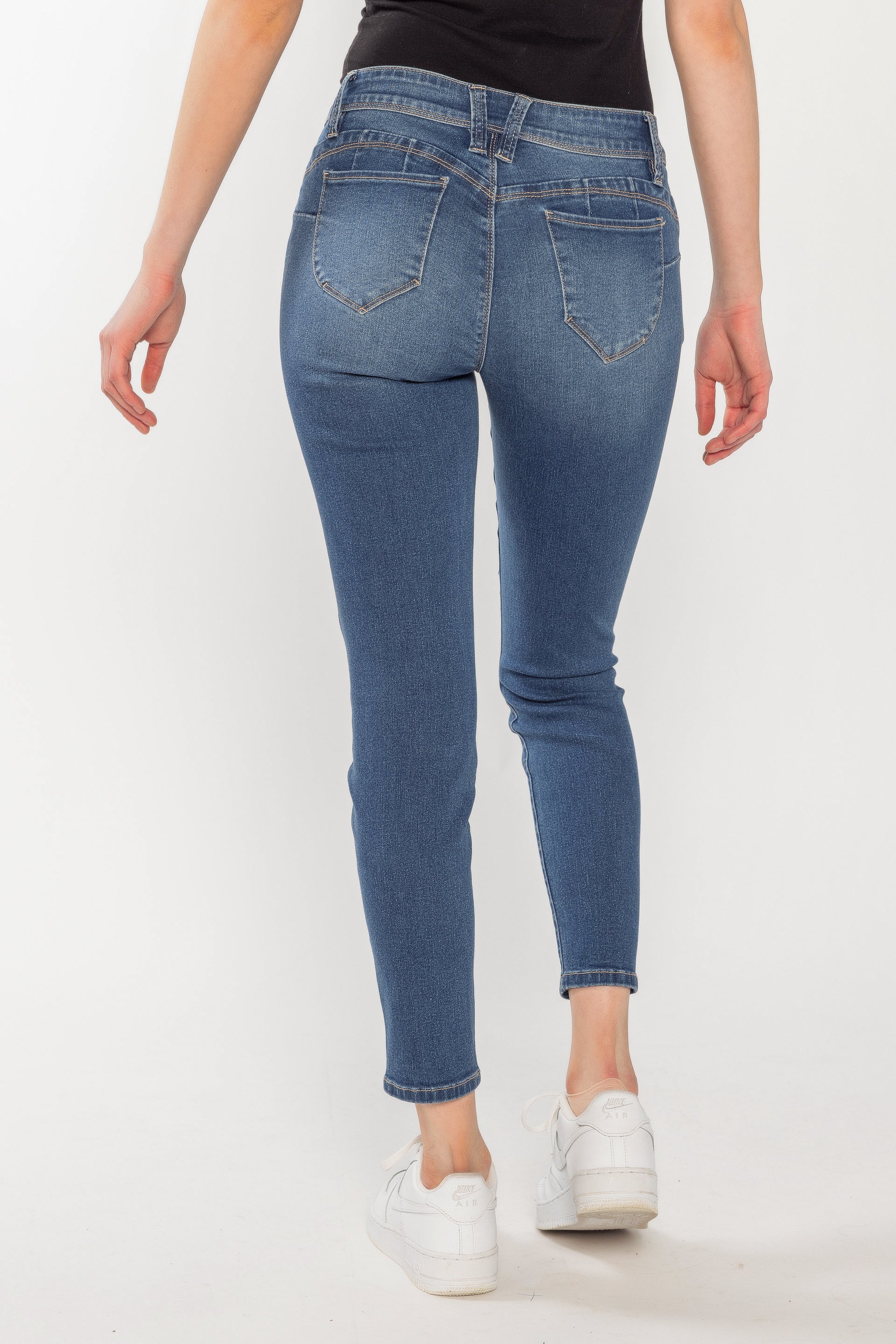 YMI Medium Wash Low-Rise Skinny Jean