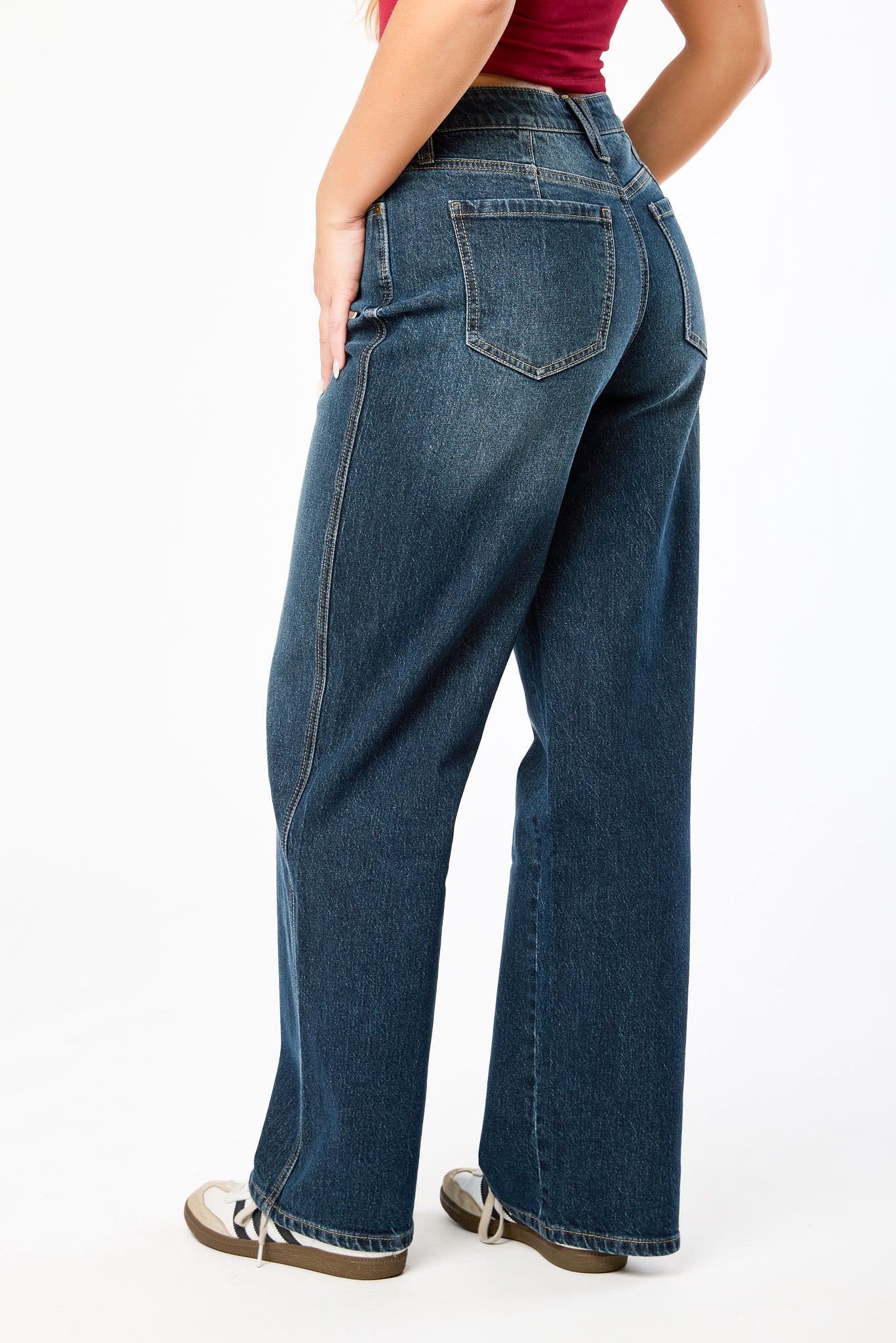 Celebrity Pink Dark Wash Mid-Rise Wide-Leg Jean