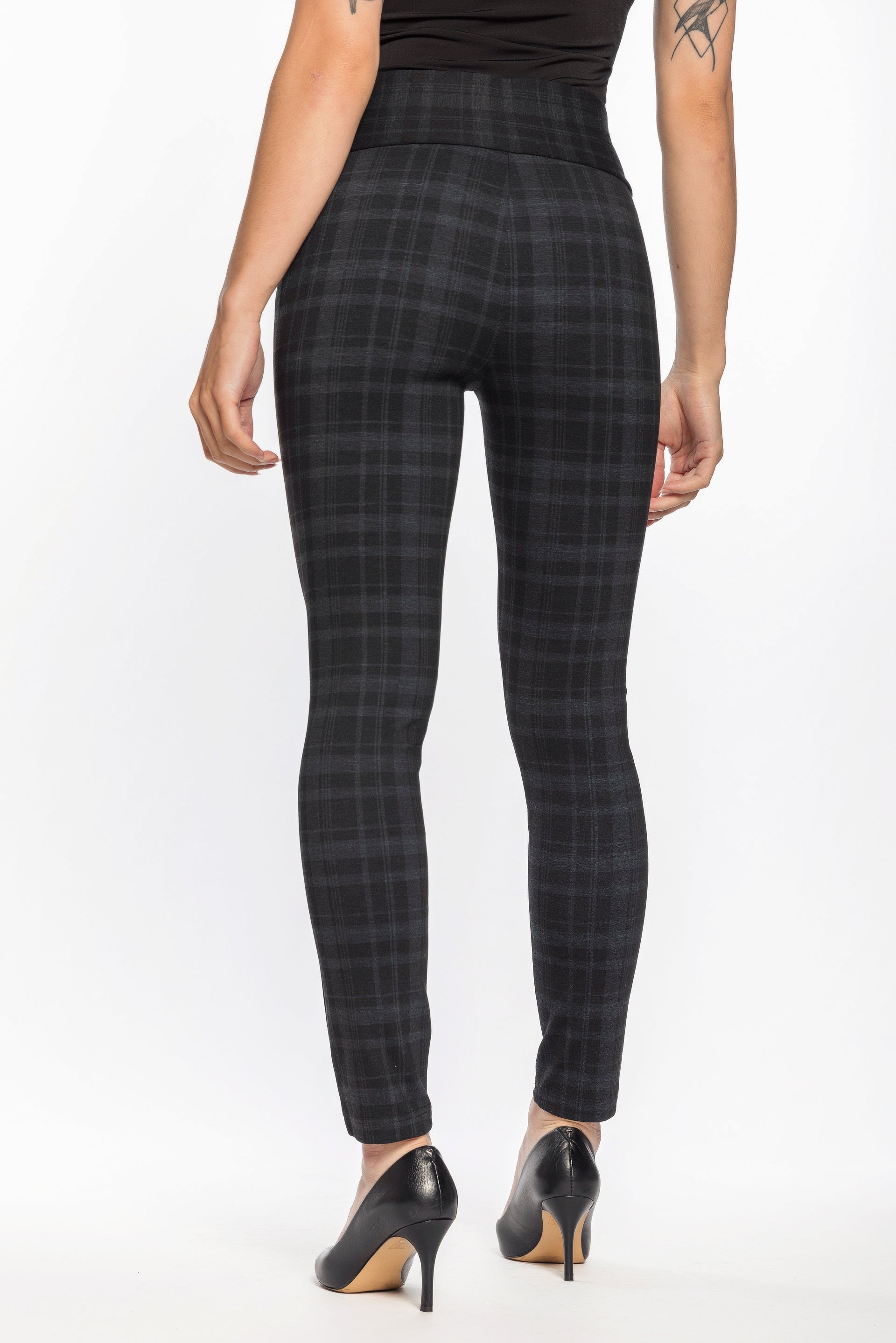Tabitha Plaid Seriously Slimming Pant