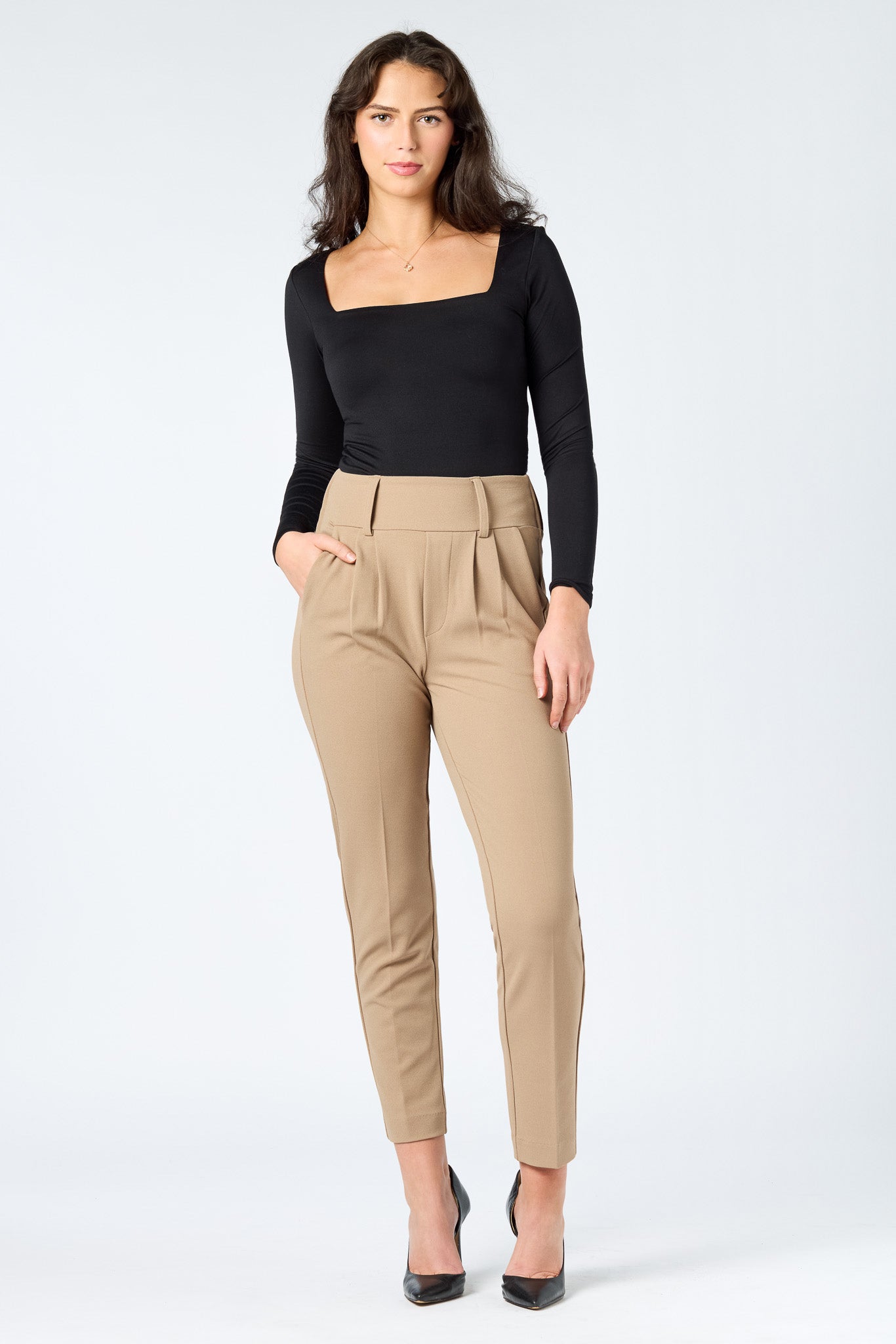 Pantalon en tricot crêpe avec taille à bande large
