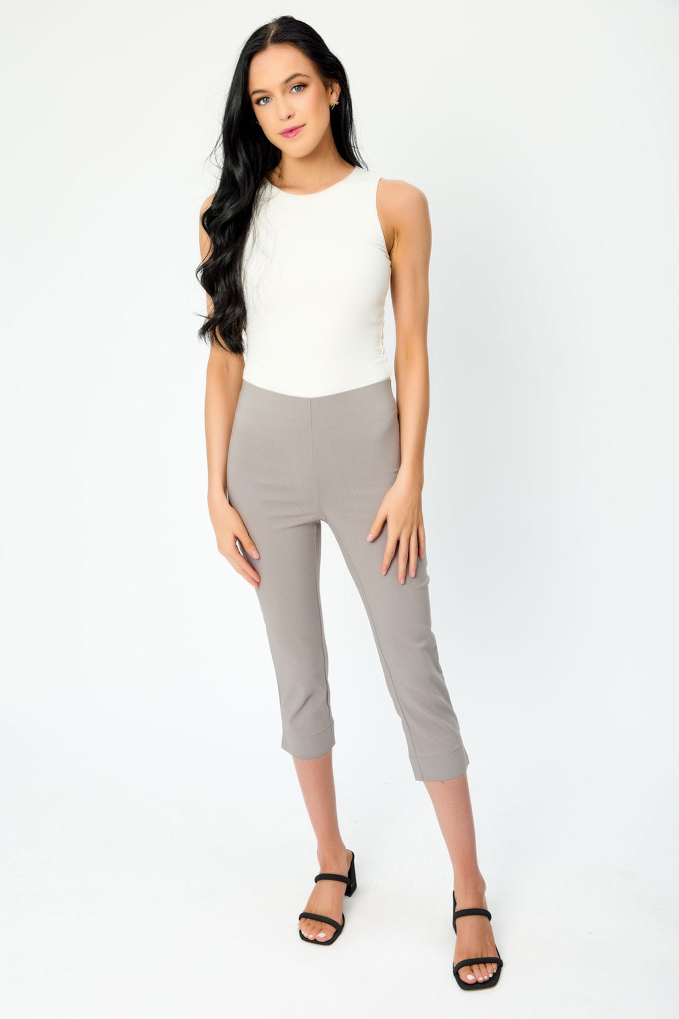 Pantalon écourté à enfiler avec taille haute