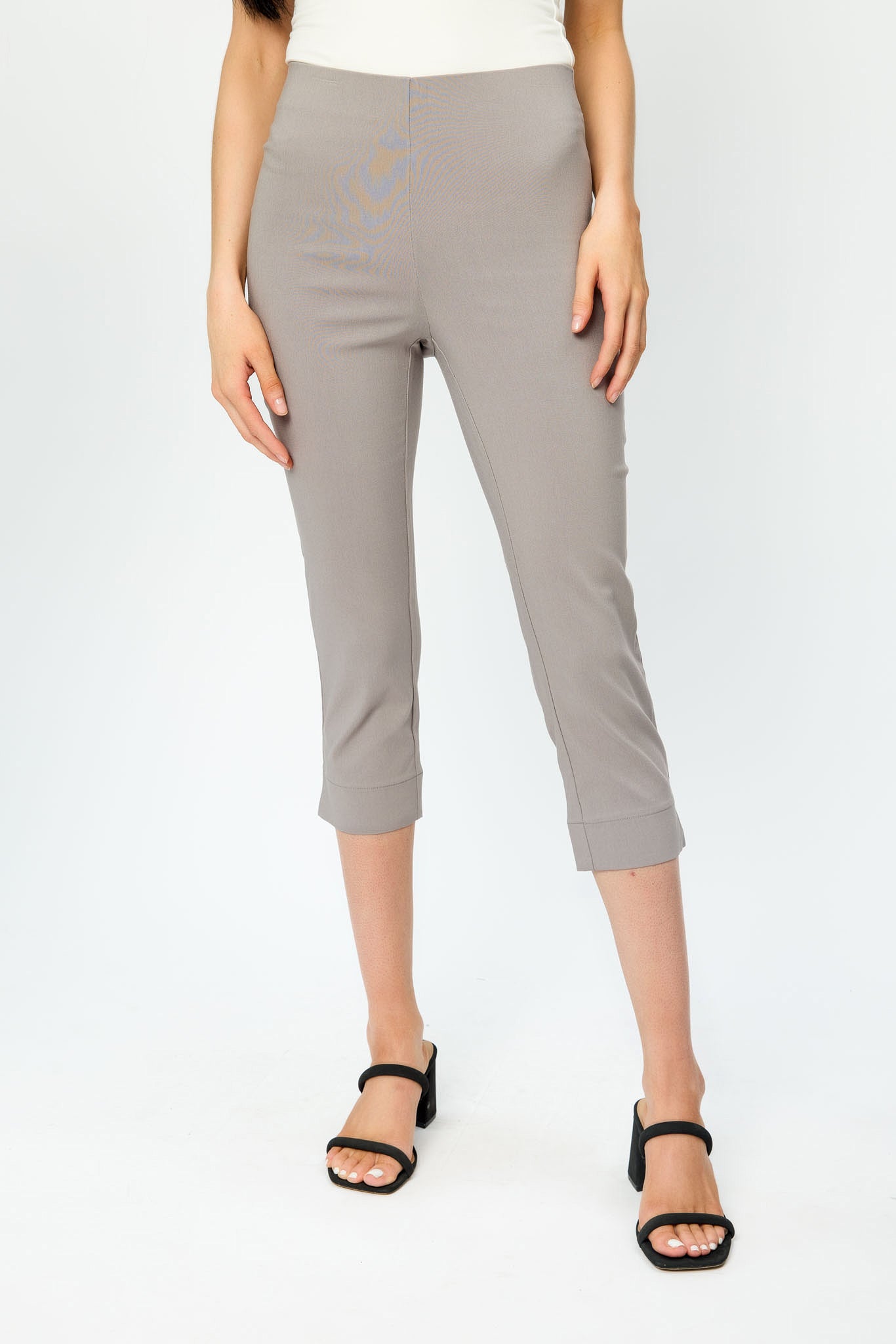 Pantalon écourté à enfiler avec taille haute