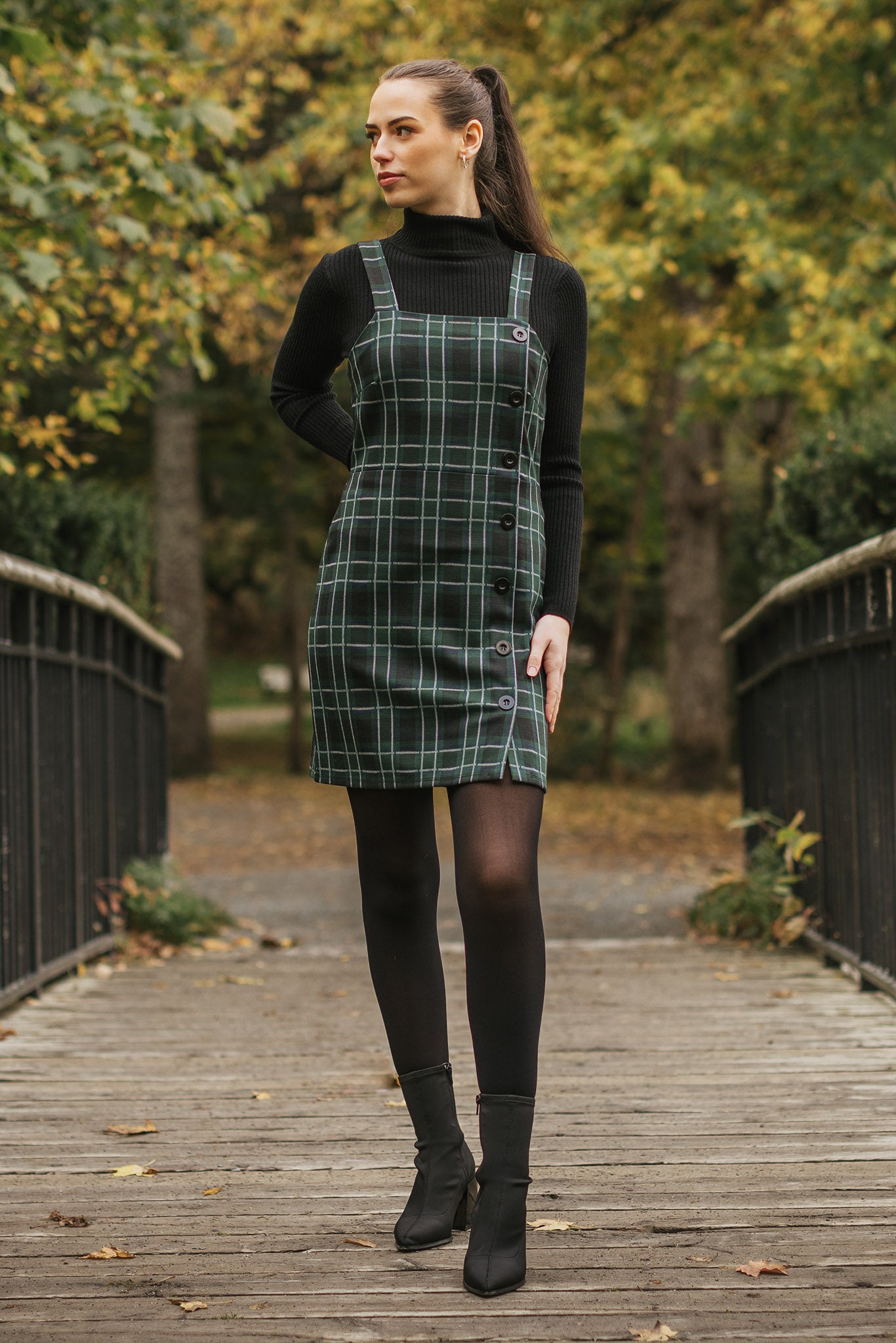 Robe-Tablier moulante à carreaux Noelle