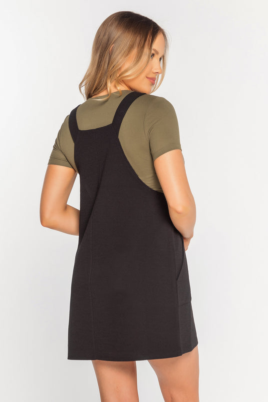 Robe-tablier avec boucles