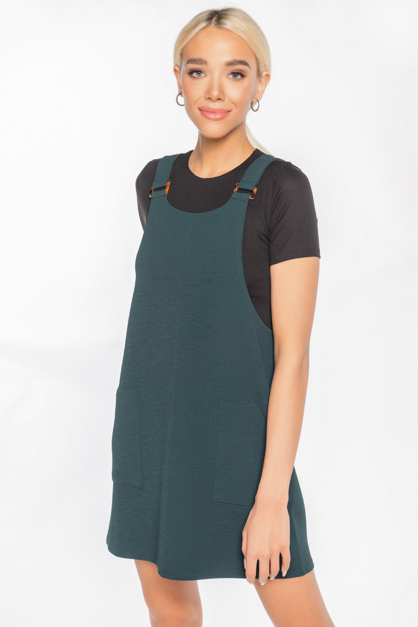 Robe-tablier avec boucles
