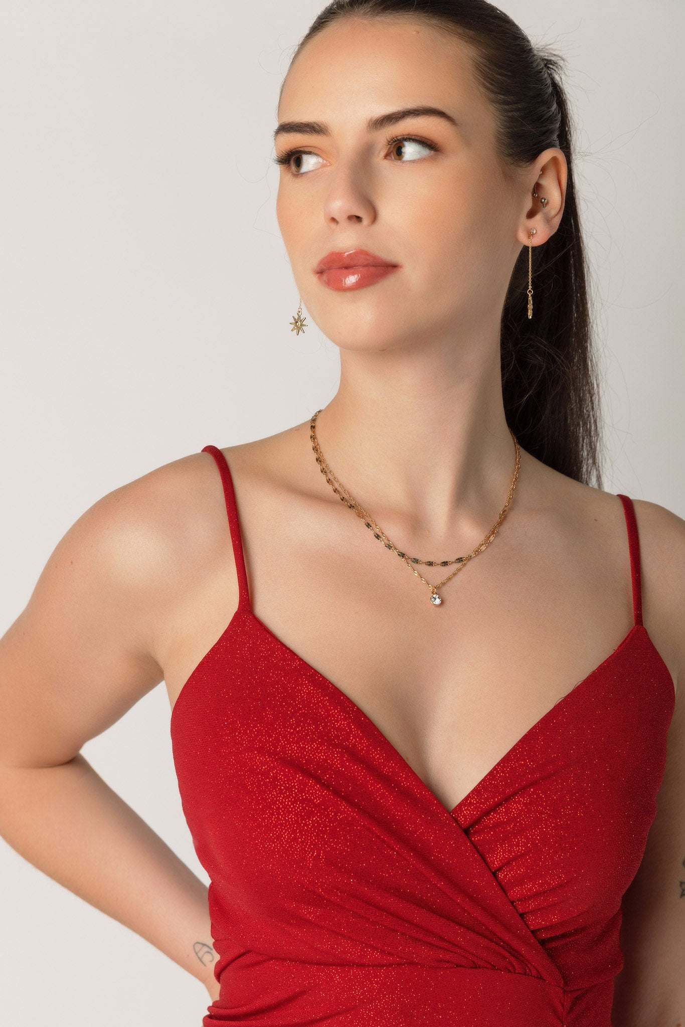 Robe midi longue froncée croisée à paillettes