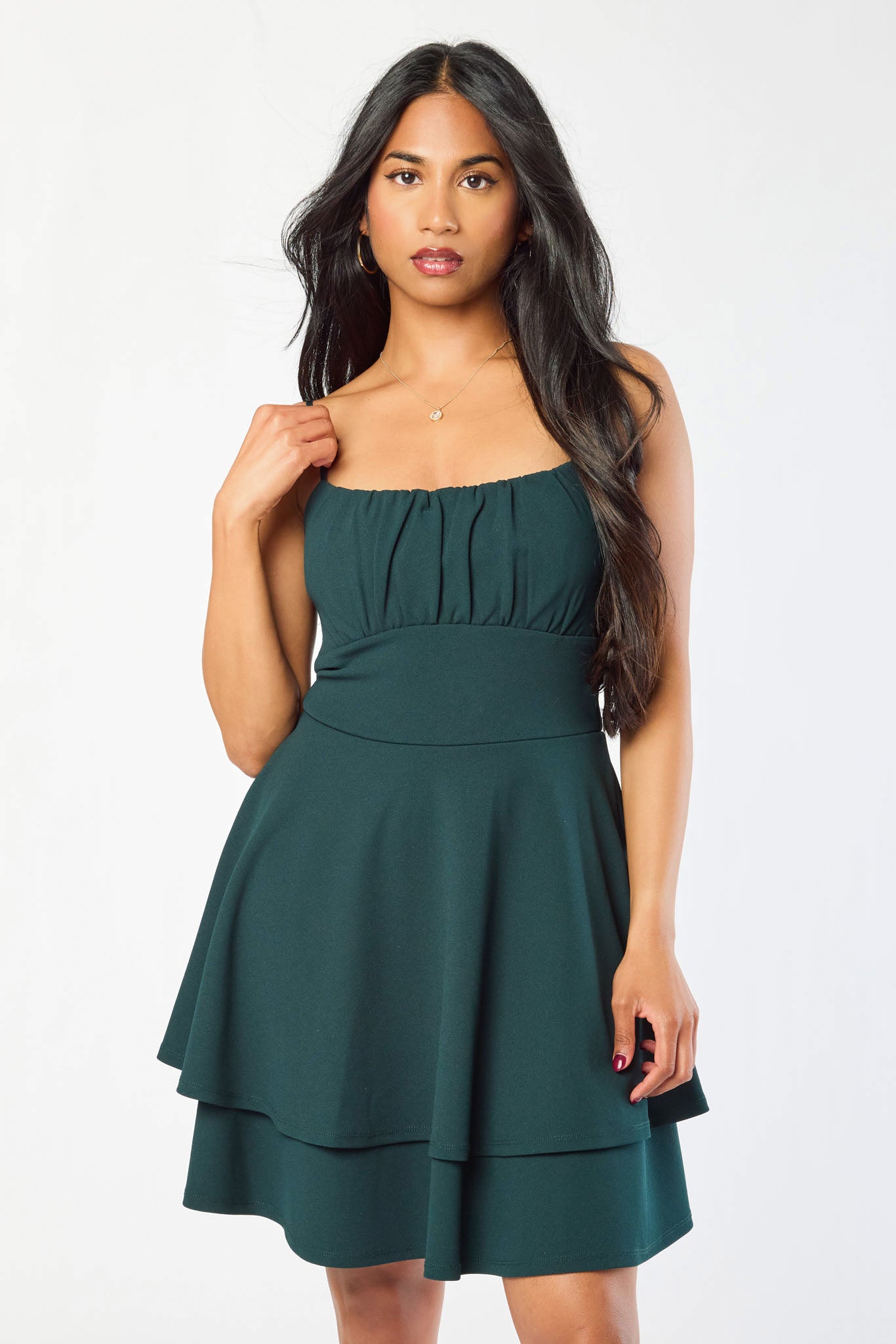 Robe patineuse à bretelles spaghetti en crêpe extensible