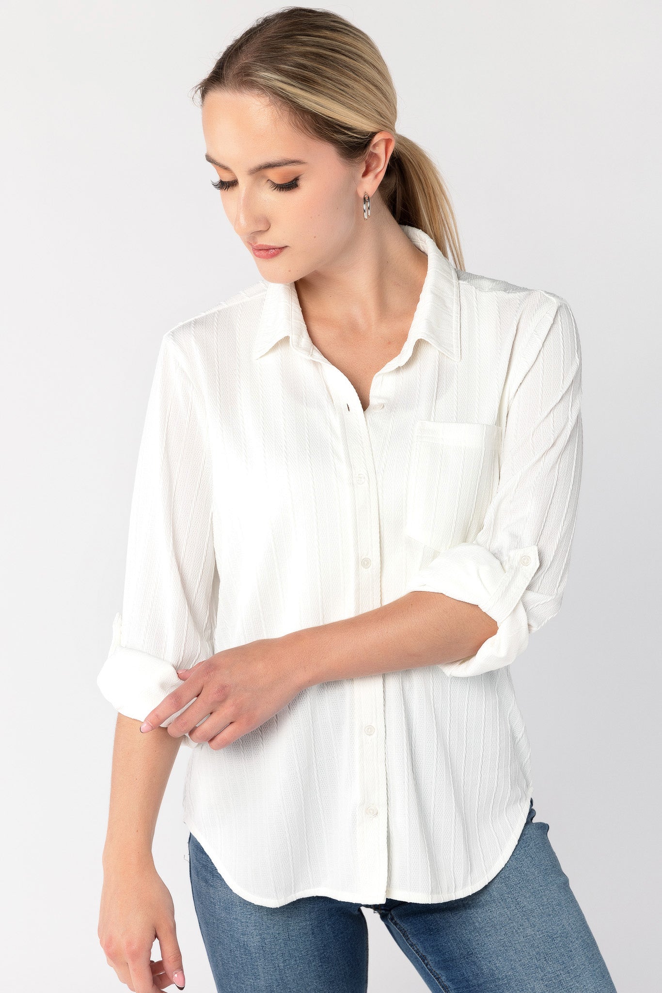 Chemise texturée décontractée à manches retroussées