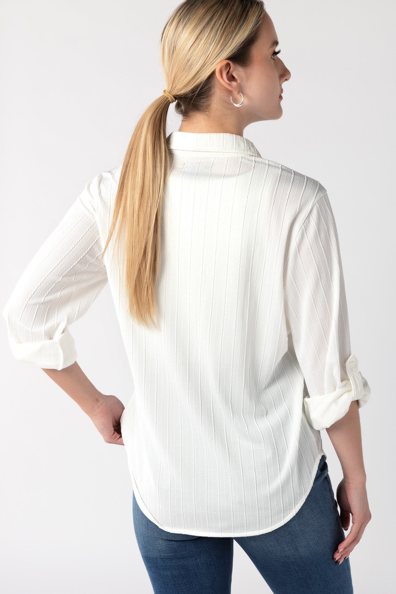 Chemise texturée décontractée à manches retroussées
