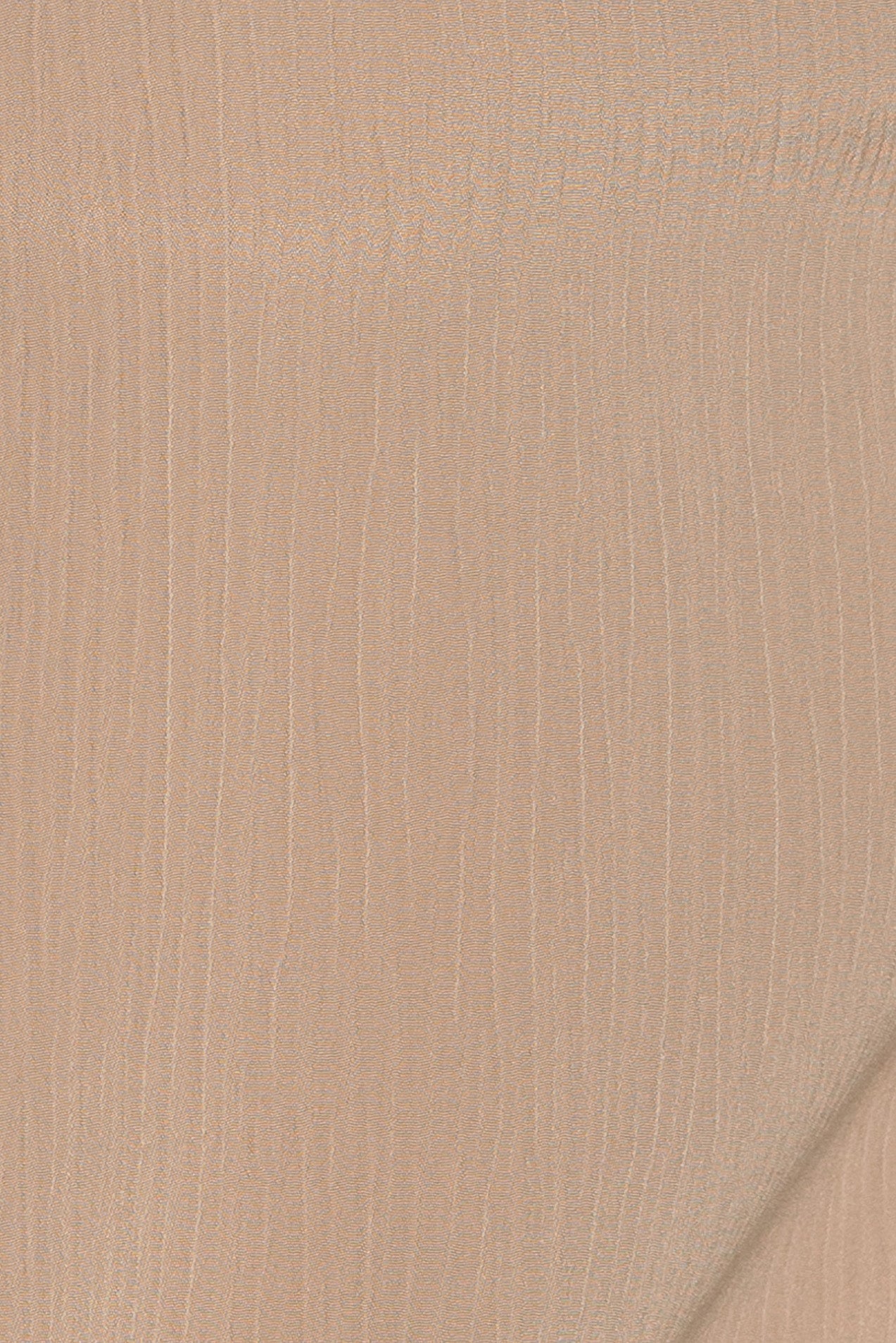 Blouse froissée nouée sur le devant