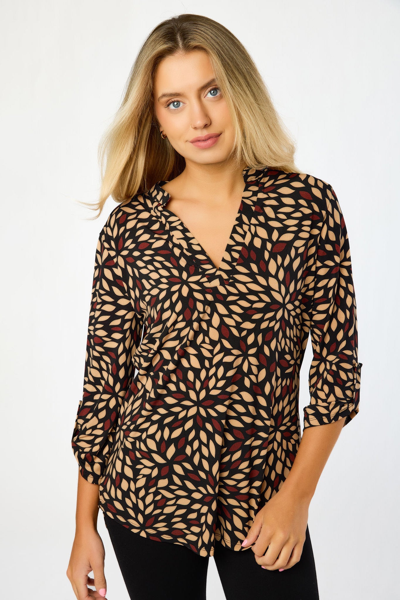 Chemise à col en V et manches 3/4 à imprimé de petites feuilles