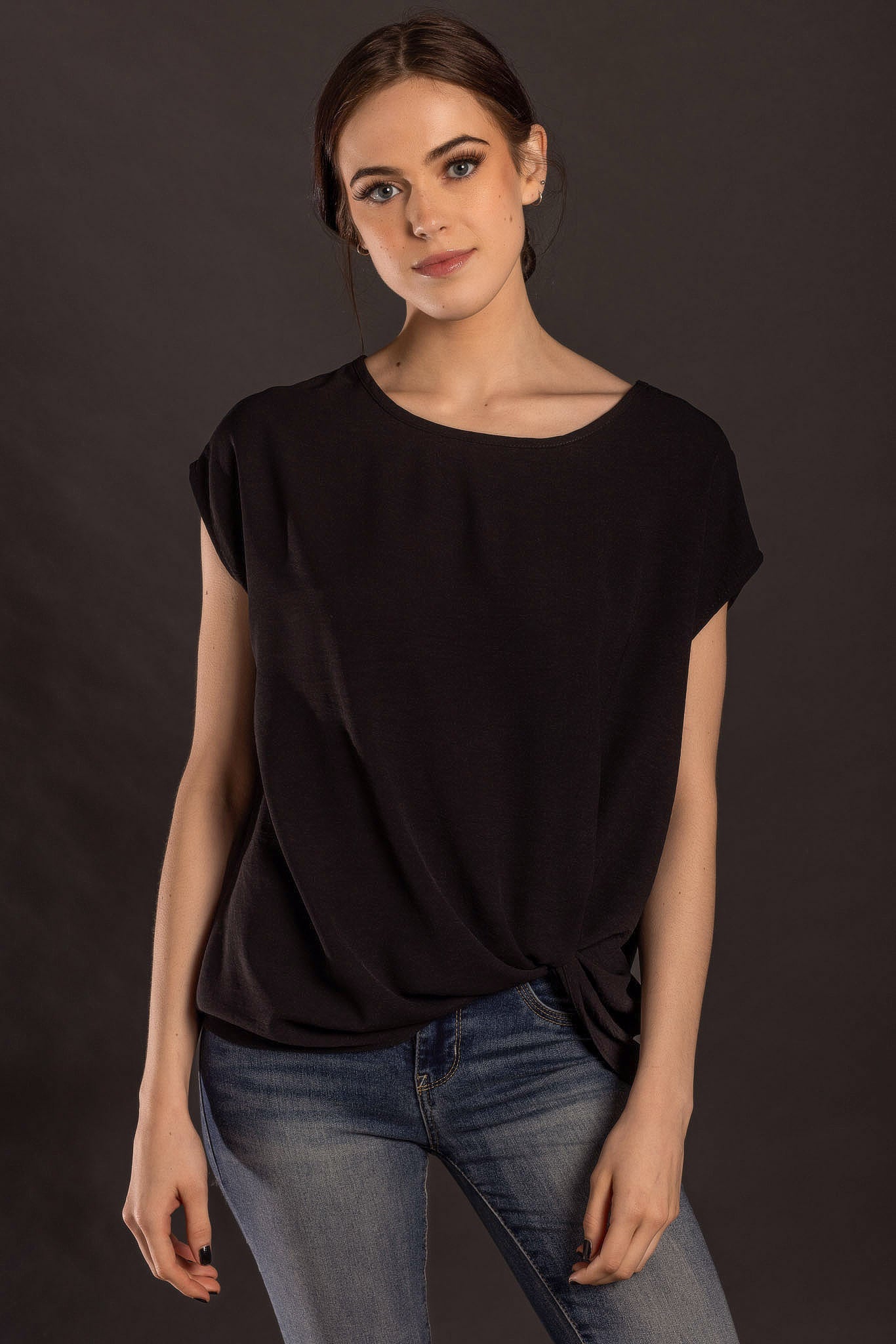 Blouse manches courtes à ourlet noué