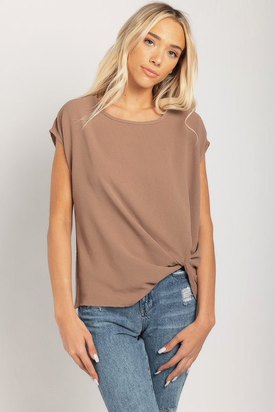 Blouse manches courtes à ourlet noué