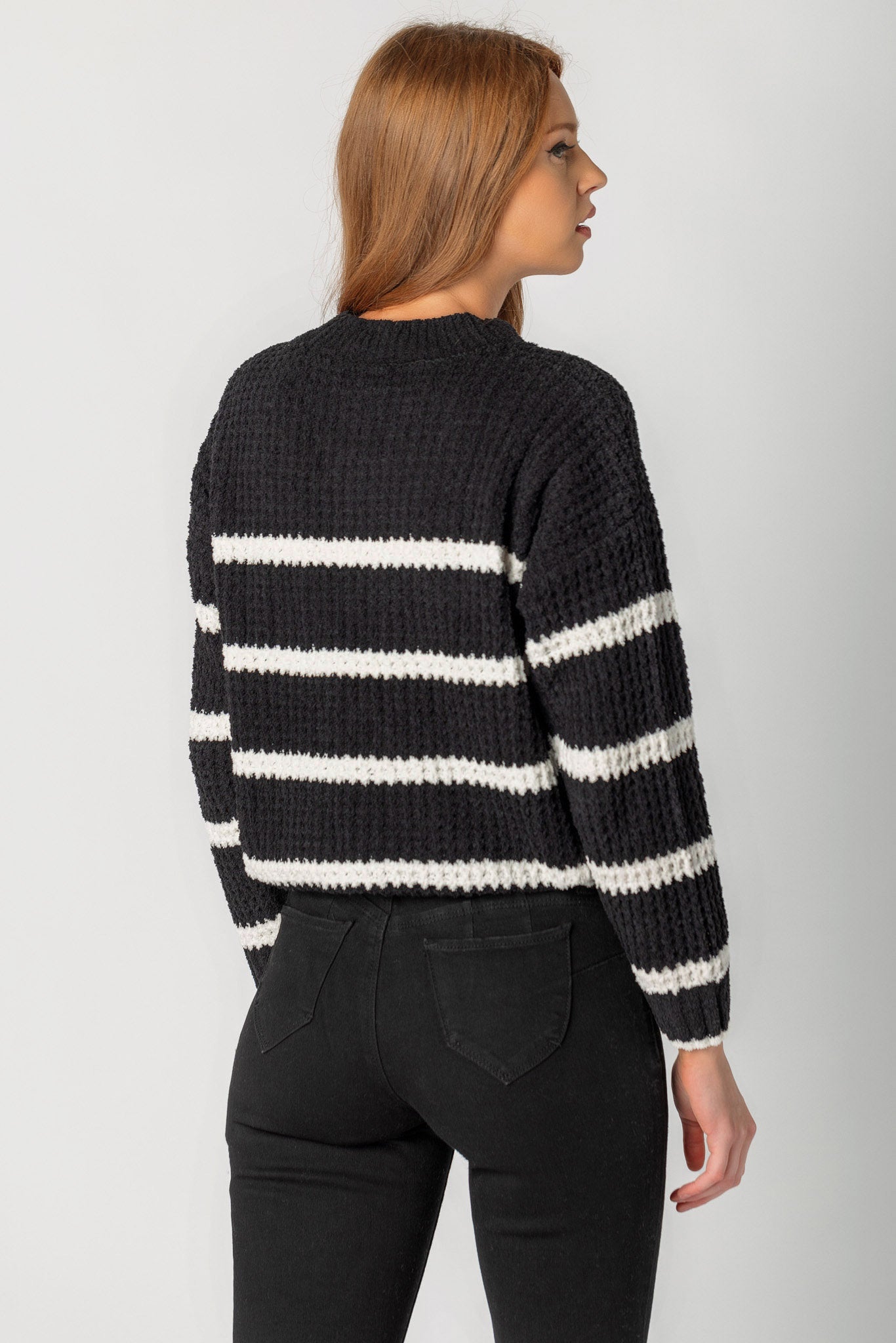 Pull en chenille à rayures