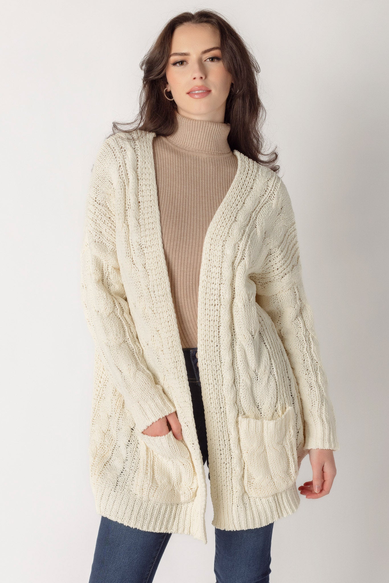 Cardigan ouvert en tricot torsadé en chenille