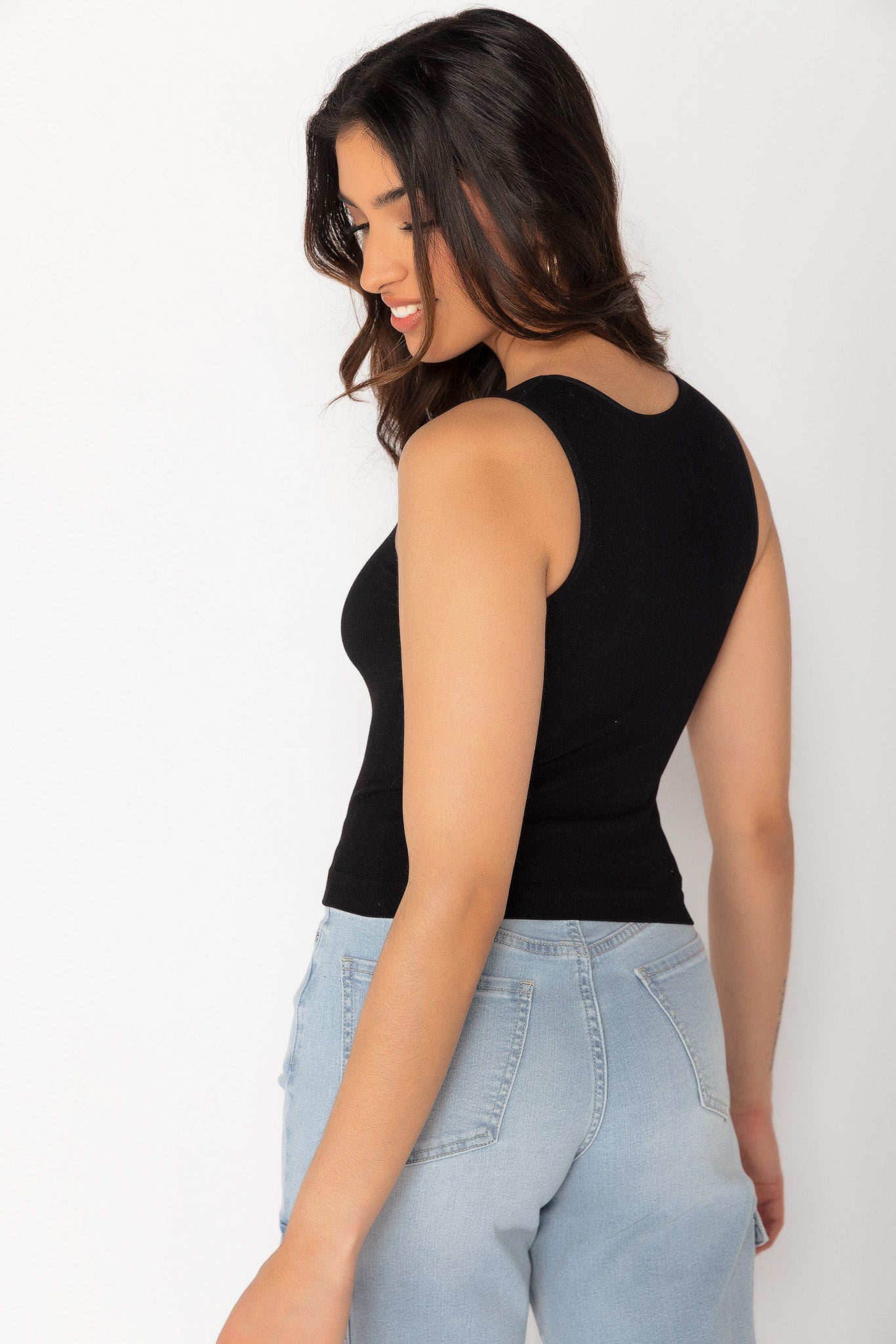 WallFlower Olivia Seamless V-Neck Cropped Tank