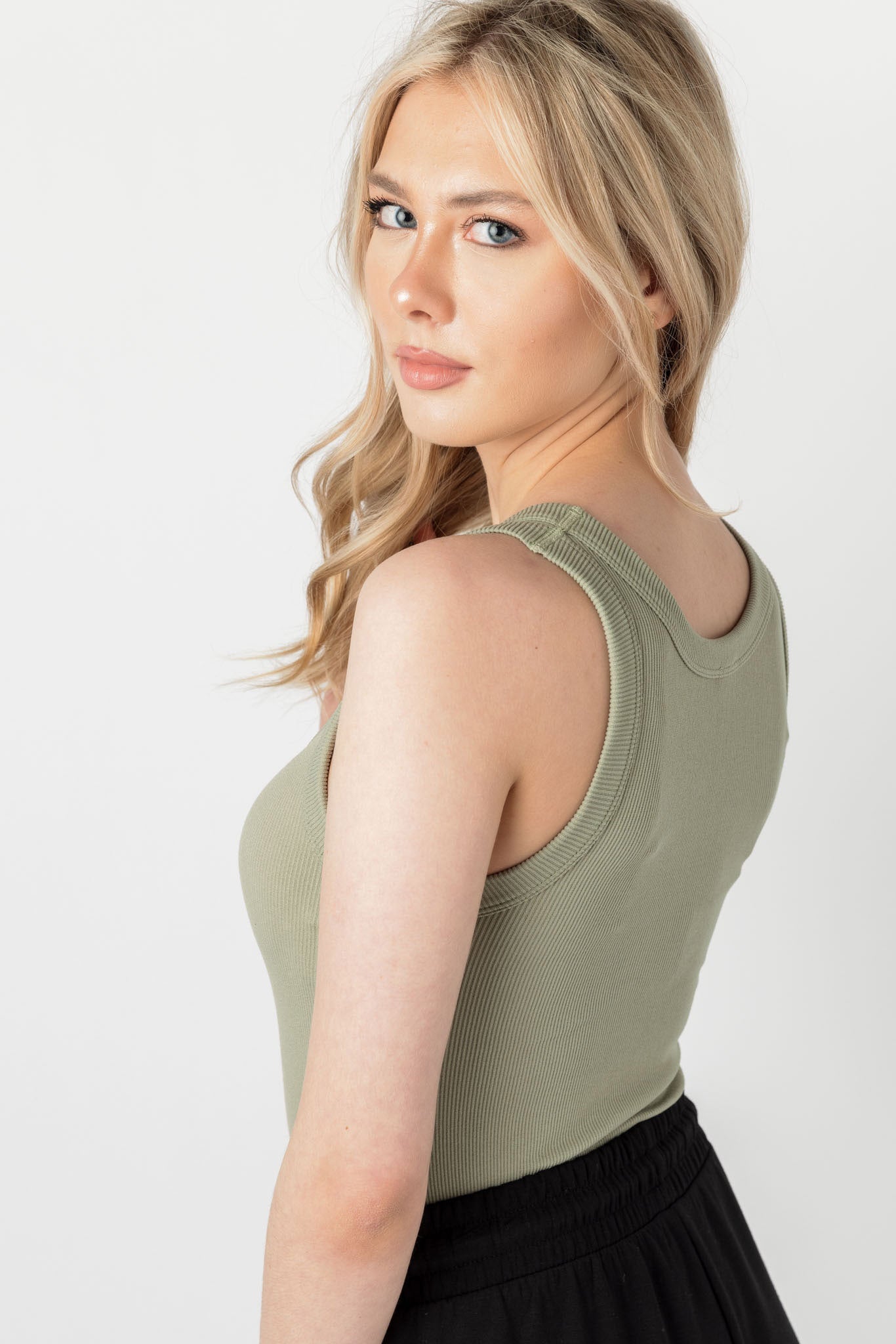 WallFlower Megan Seamless Scoop Neck Tank