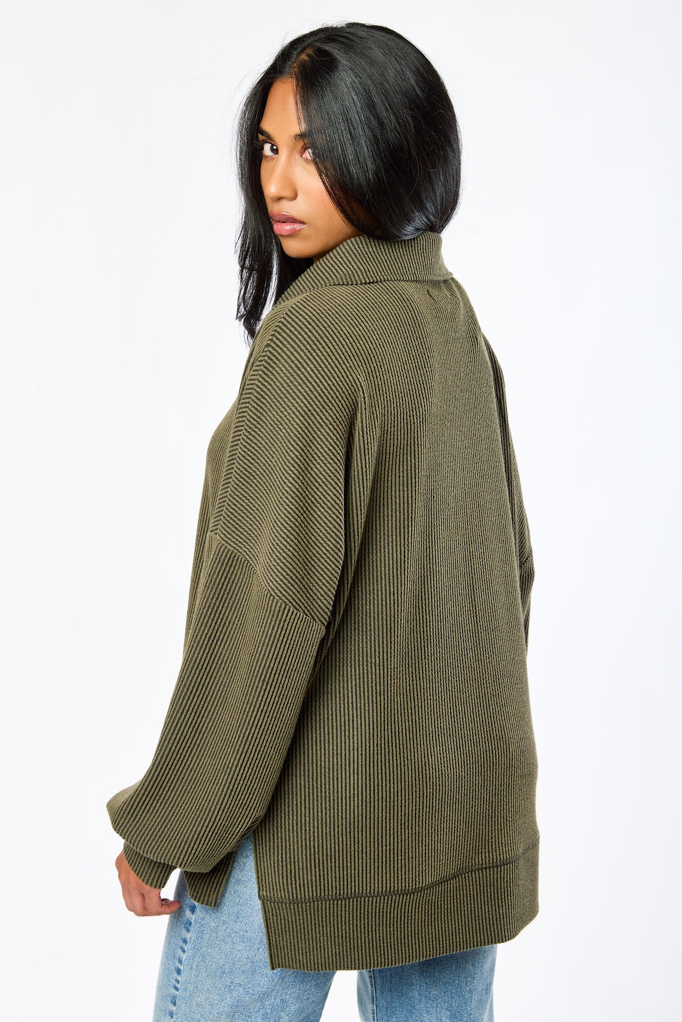 Haut à coupe ample à fermeture éclair quart de tour et côtes douillettes