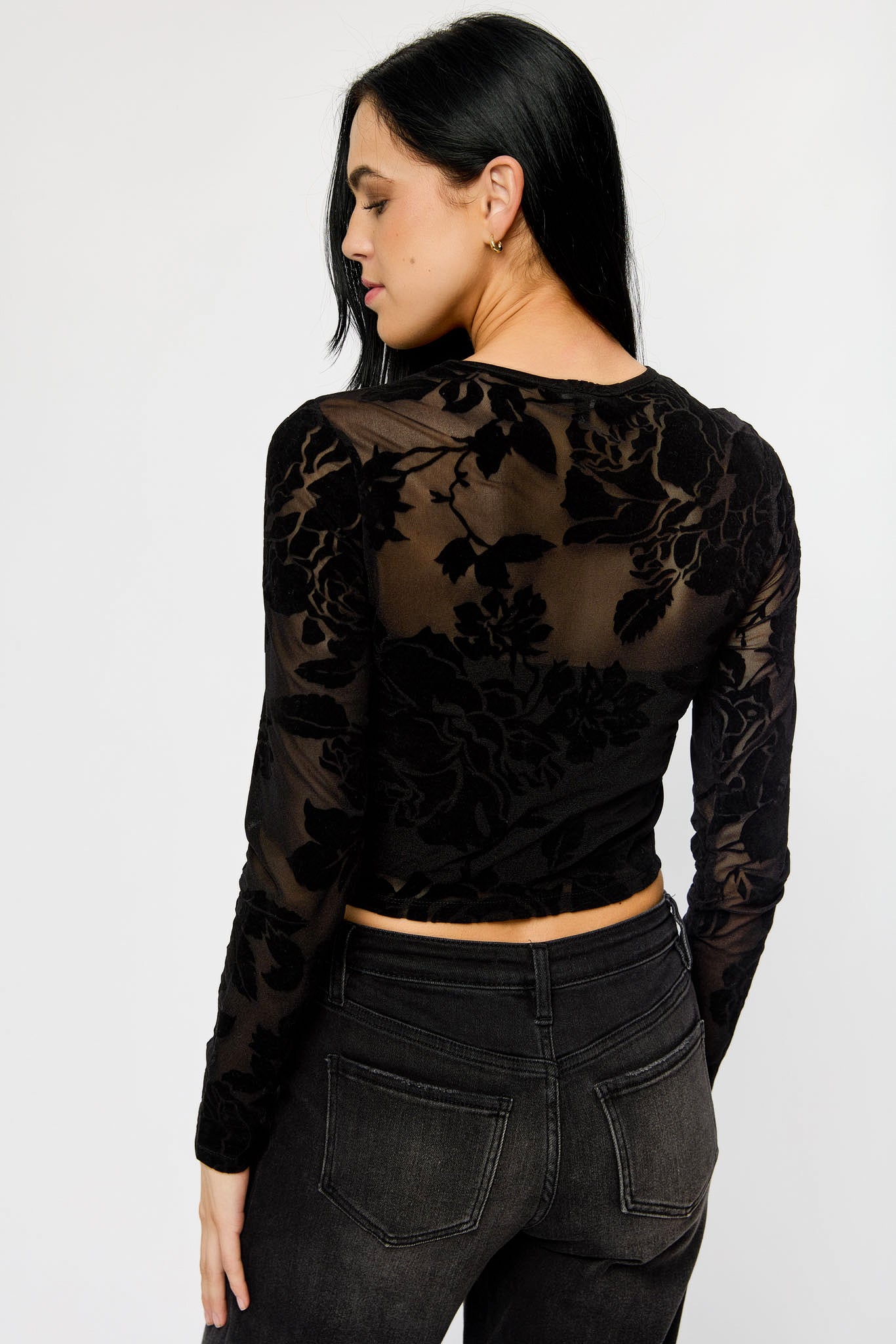 Haut écourté à motif floral floqué avec manches longues
