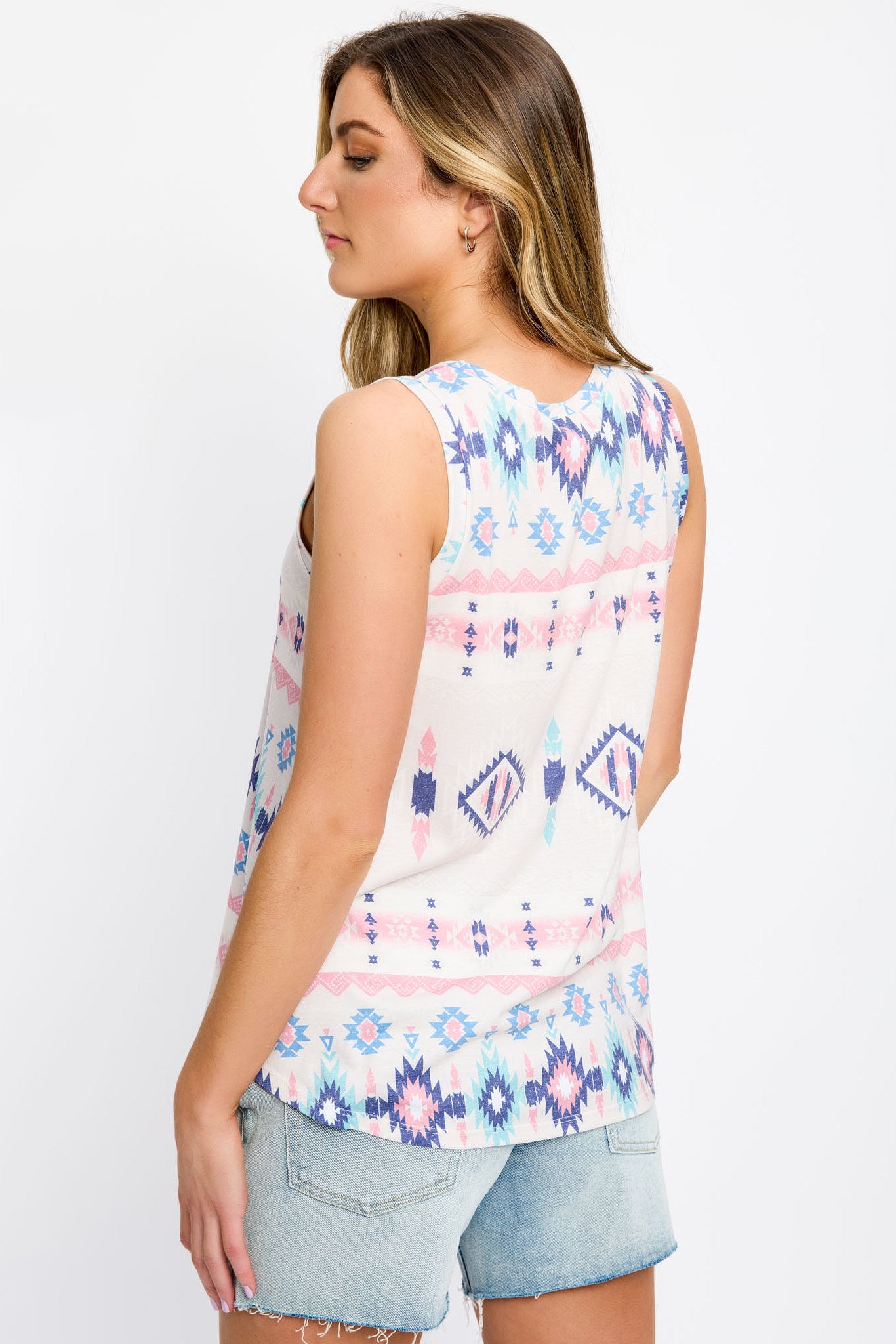 Abstract Crew-Neck Sleeveless Swing Tank