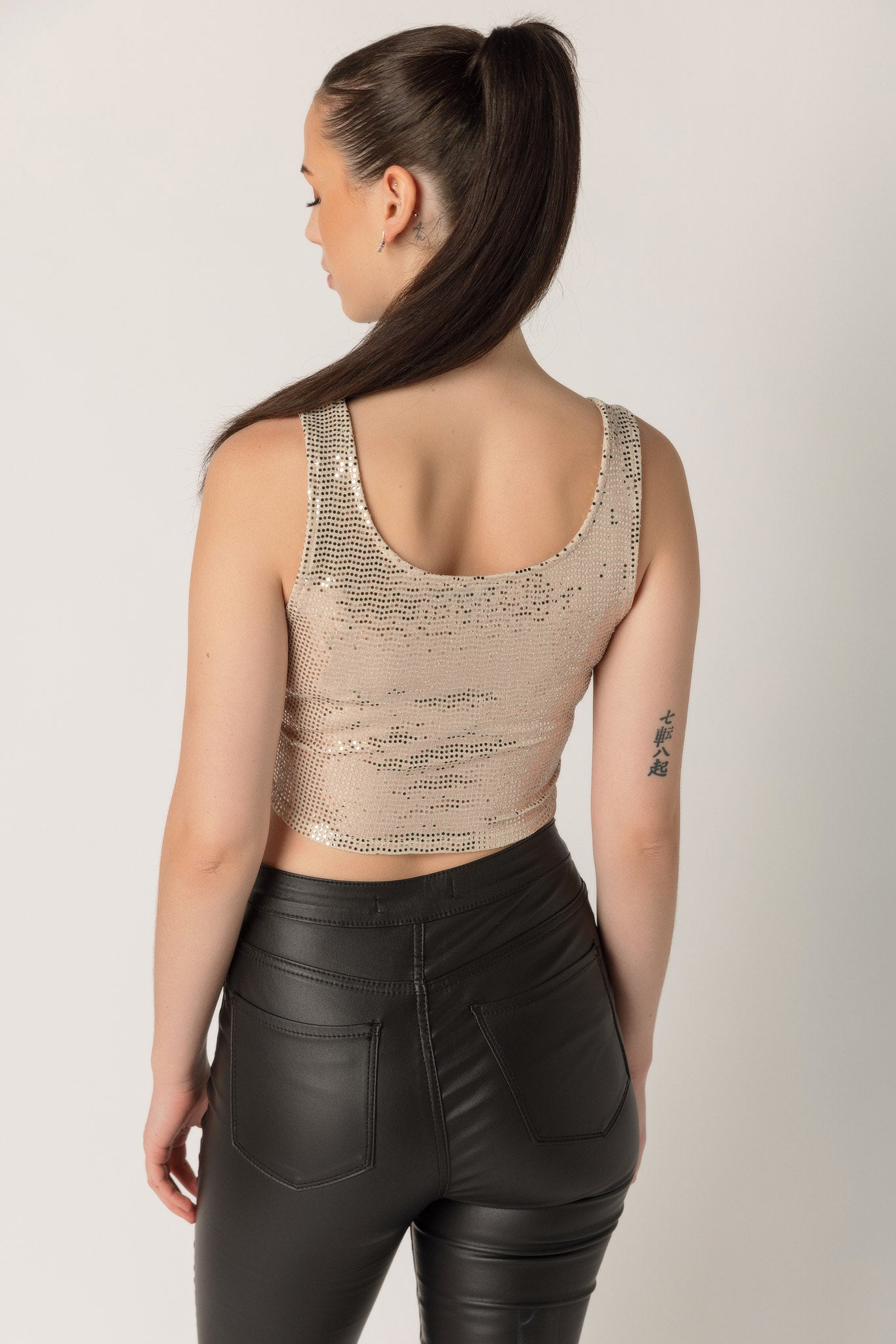 Camisole écourtée à pailletts disco