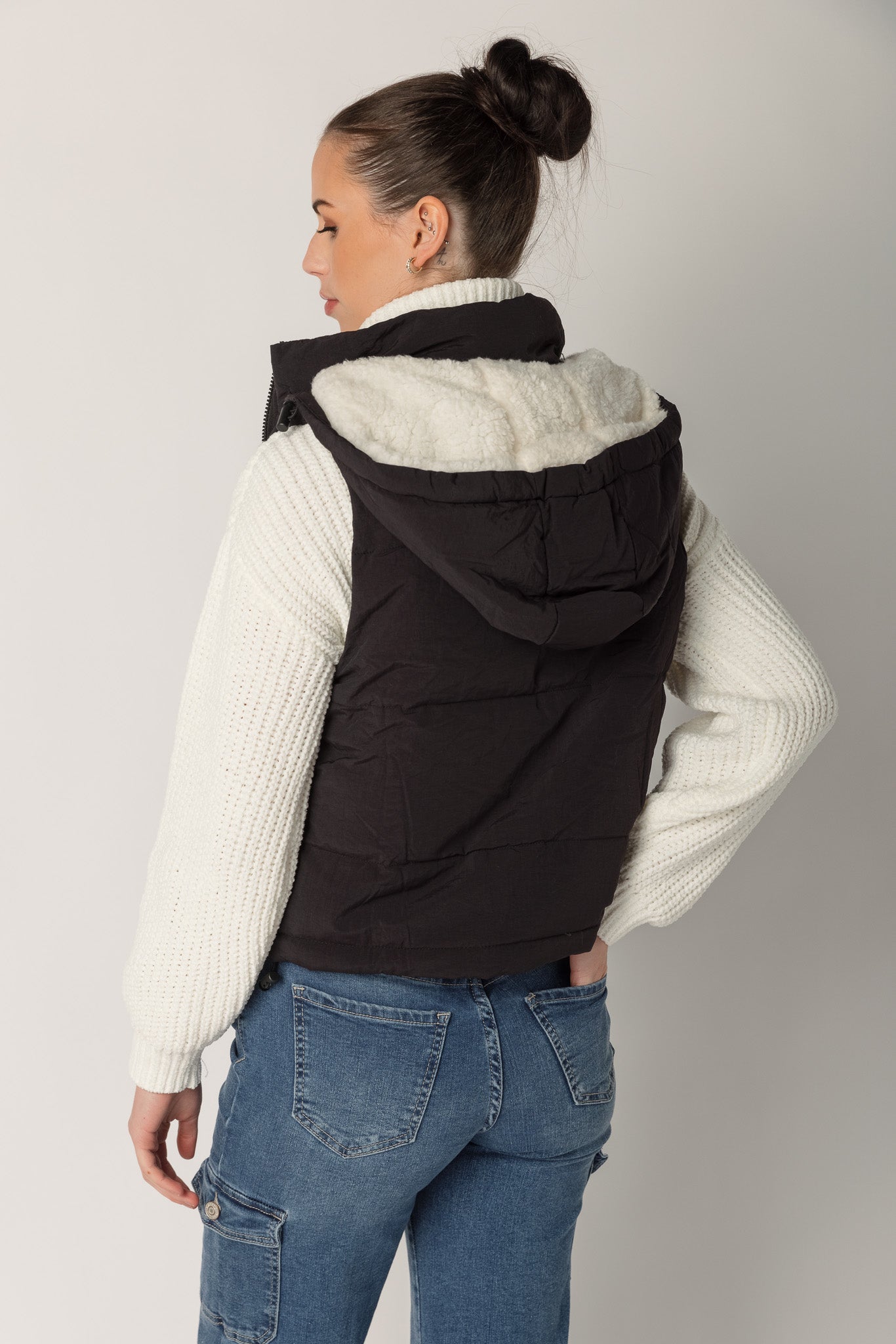 Sherpa lined 2024 hooded vest