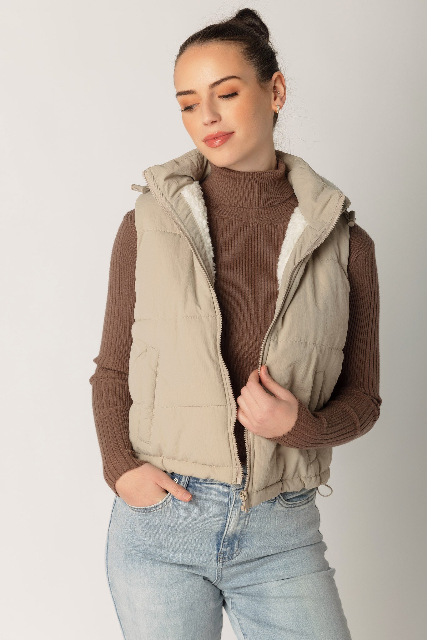 Veste matelassée à capuche doublure sherpa