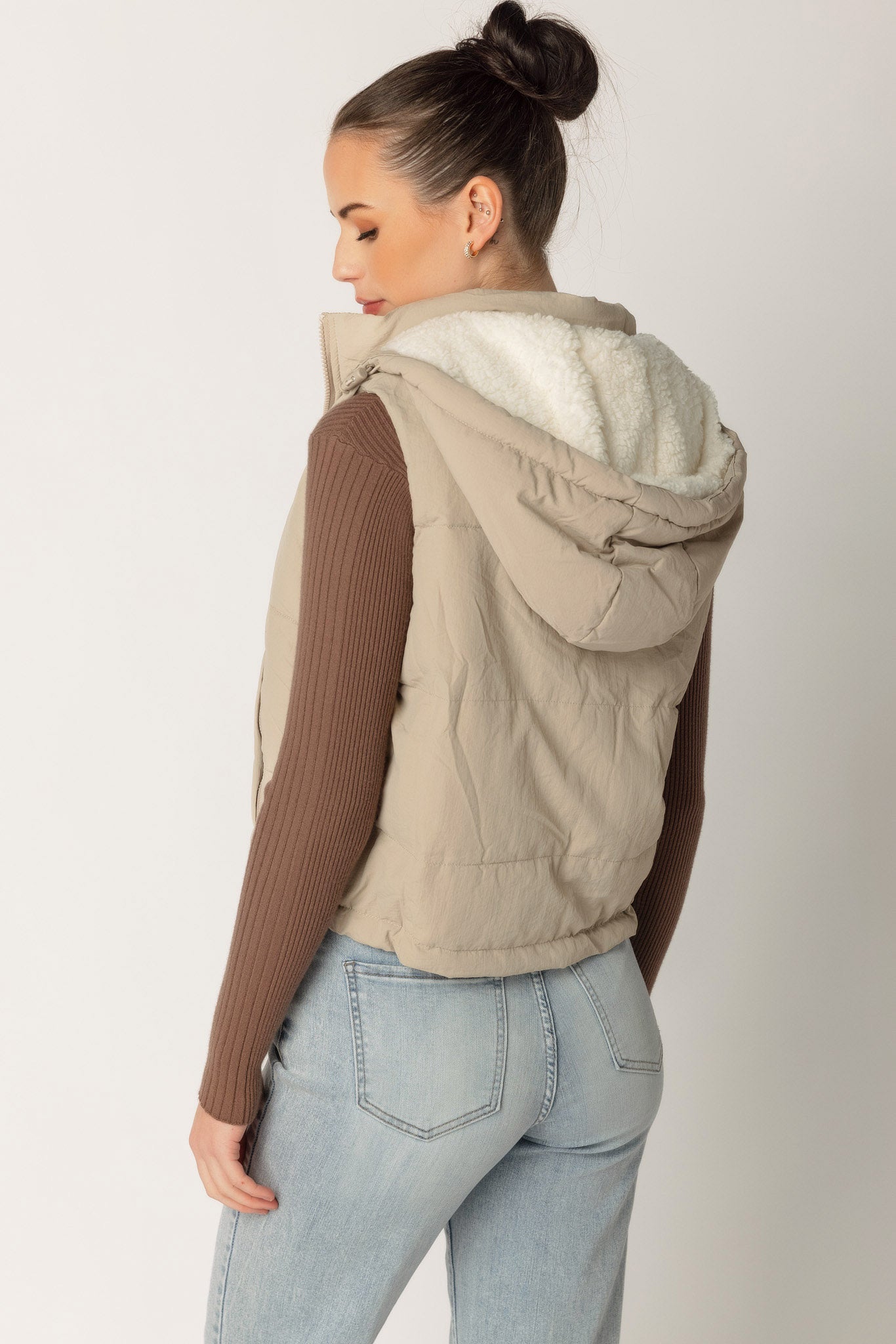 Veste matelassée à capuche doublure sherpa