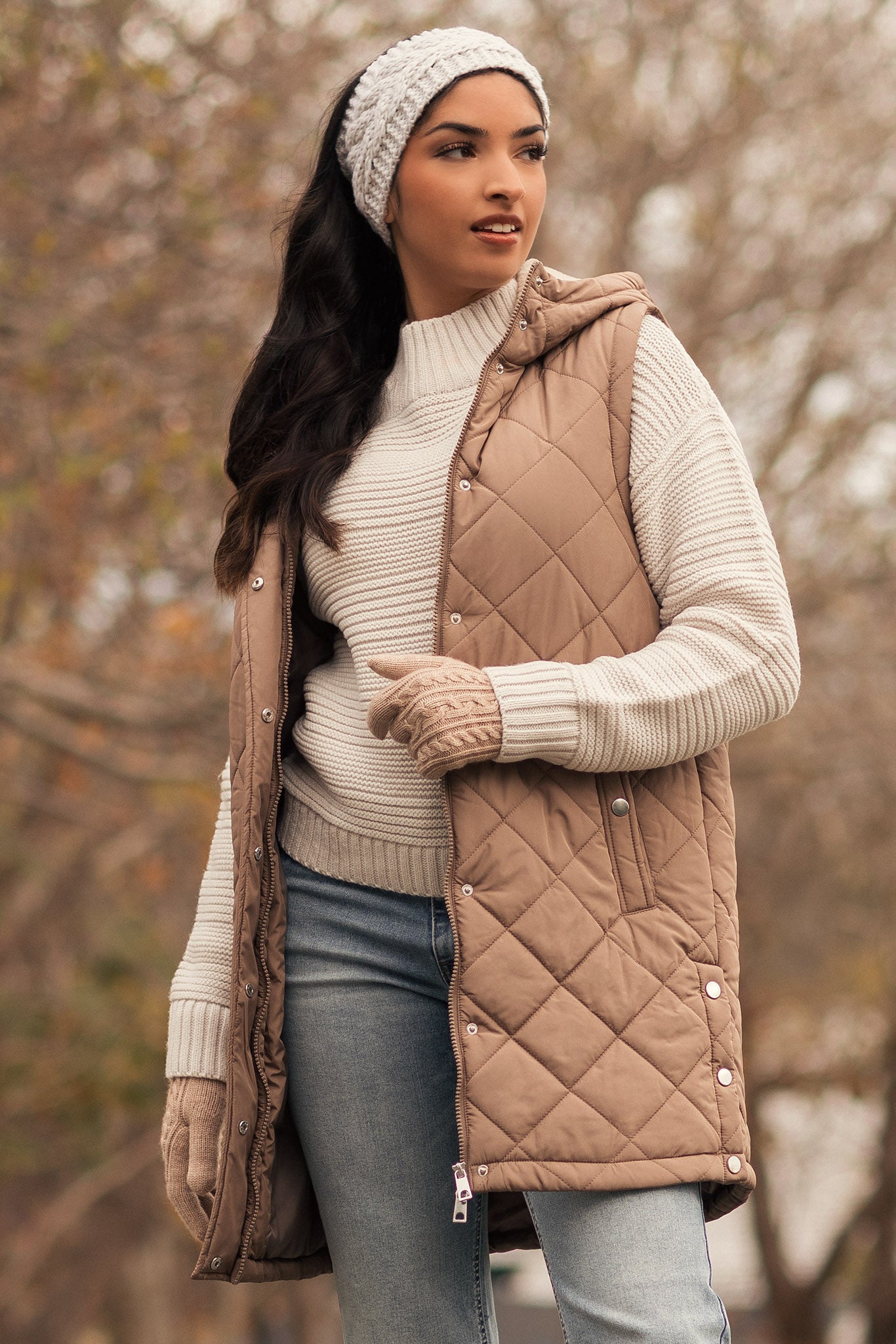 Veste midi matelassée avec capuchon doublé en sherpa