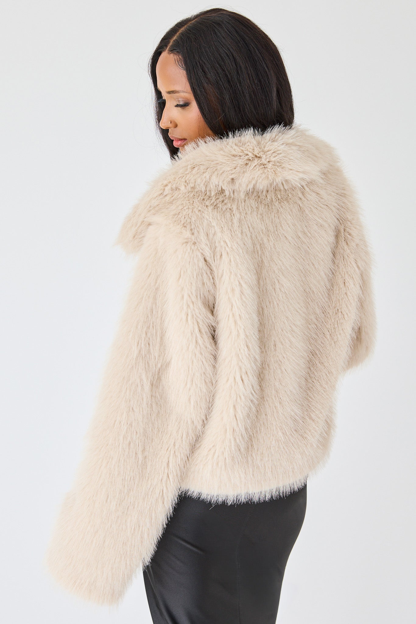Long-Hair Faux Fur Zip Jacket – Eclipse