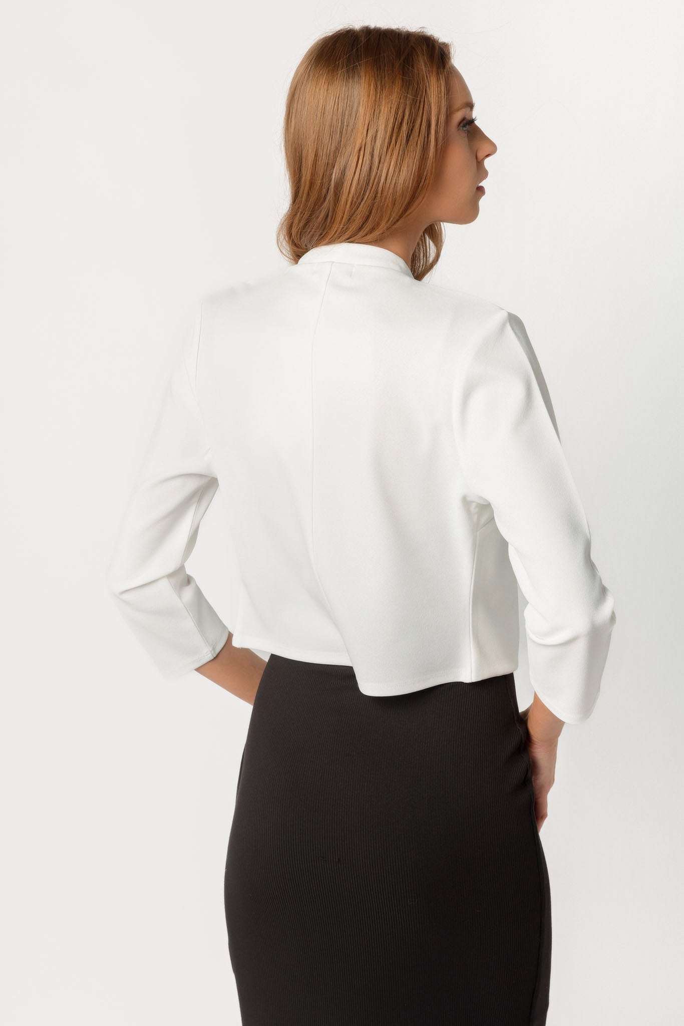 Veston-châle écourté en crêpe extensible