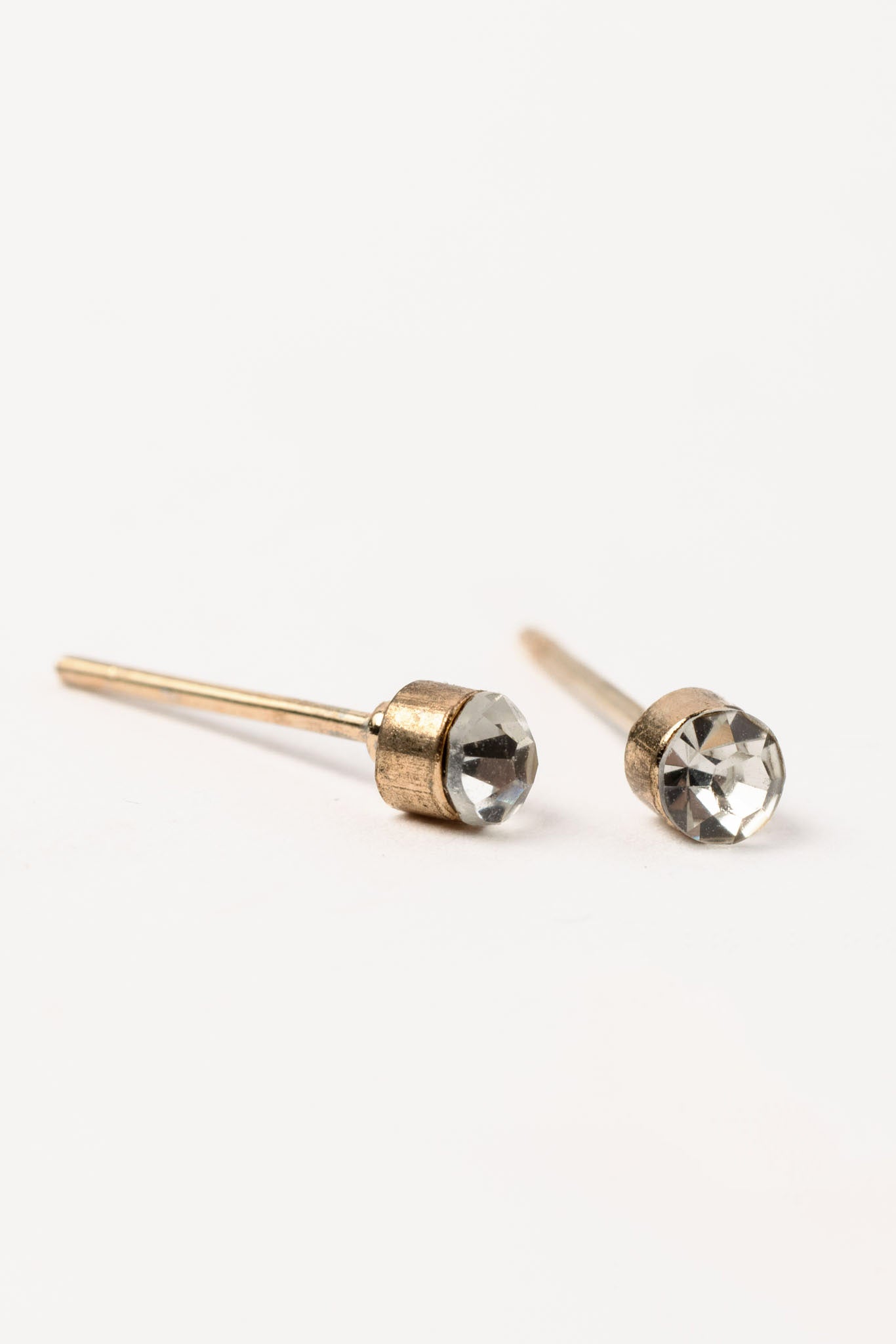 Ensemble à 6 boucles d'oreilles à puces et mini anneaux