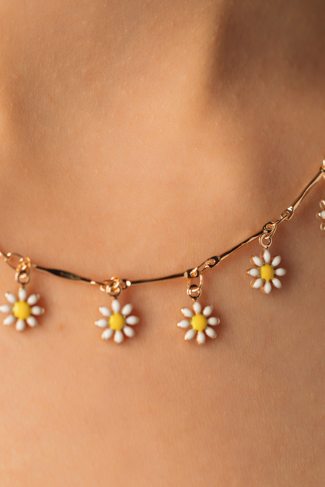 Collier marguerites