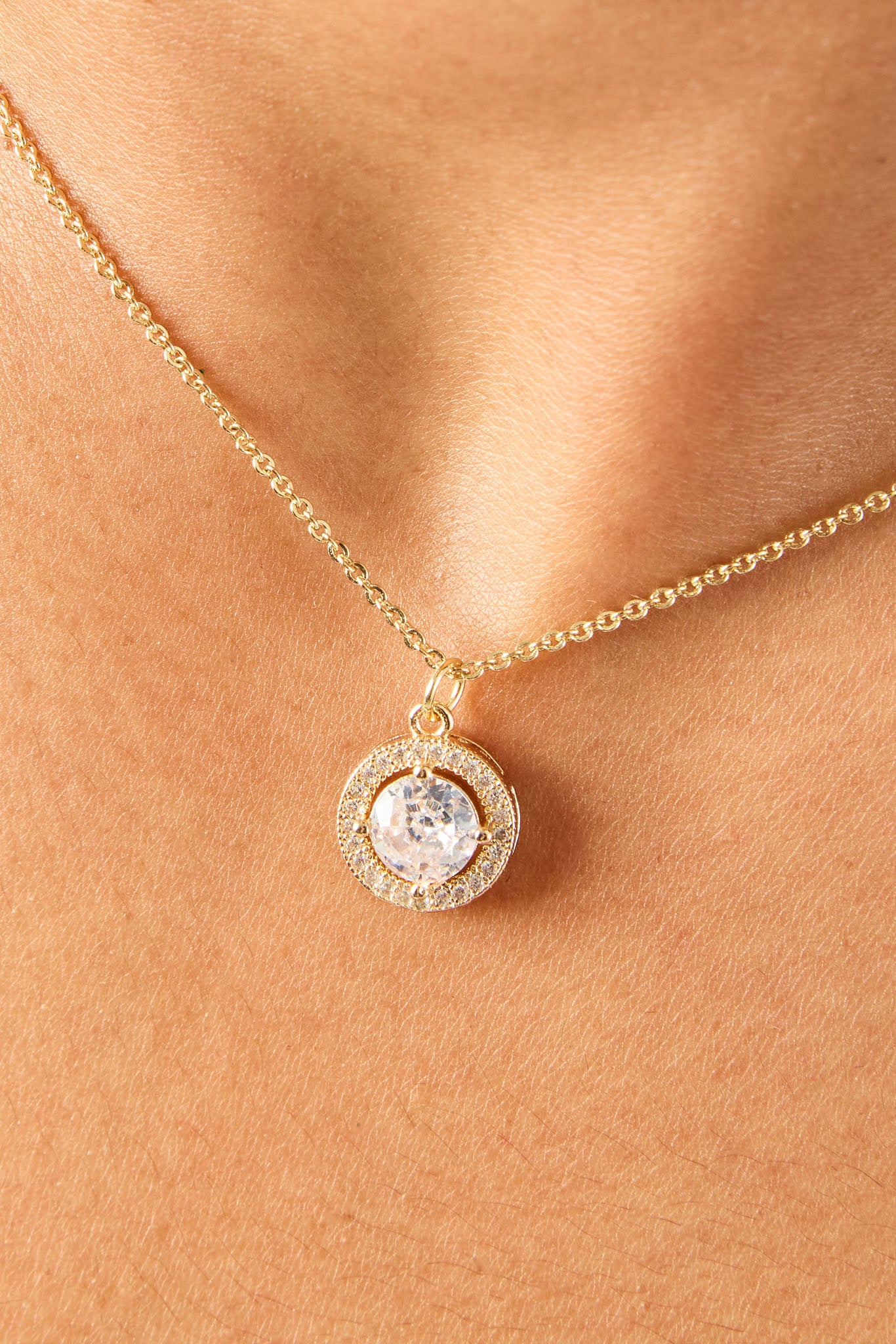 Collier pendentif en strass