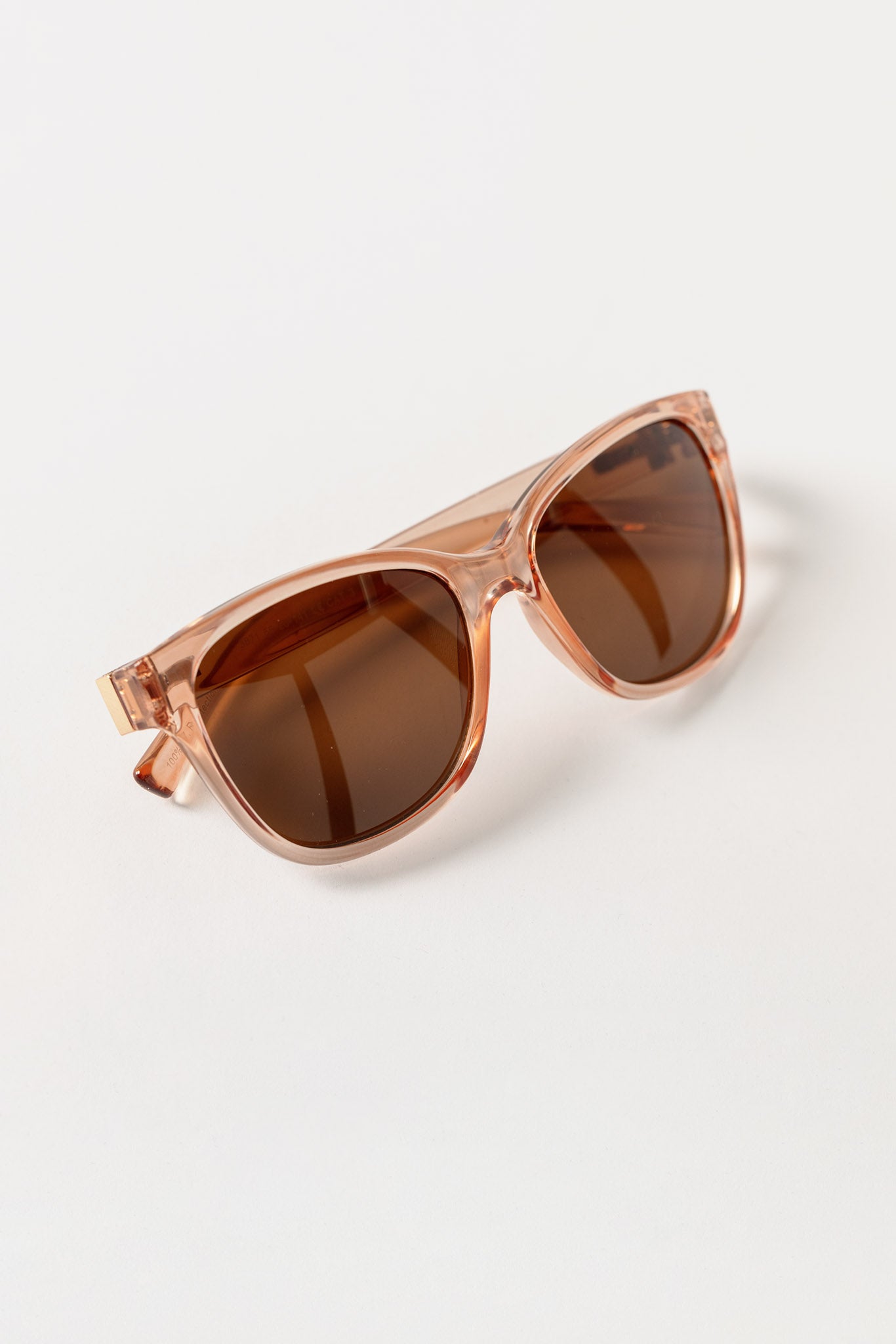 Lunettes de soleil Wayfarer monture transparente