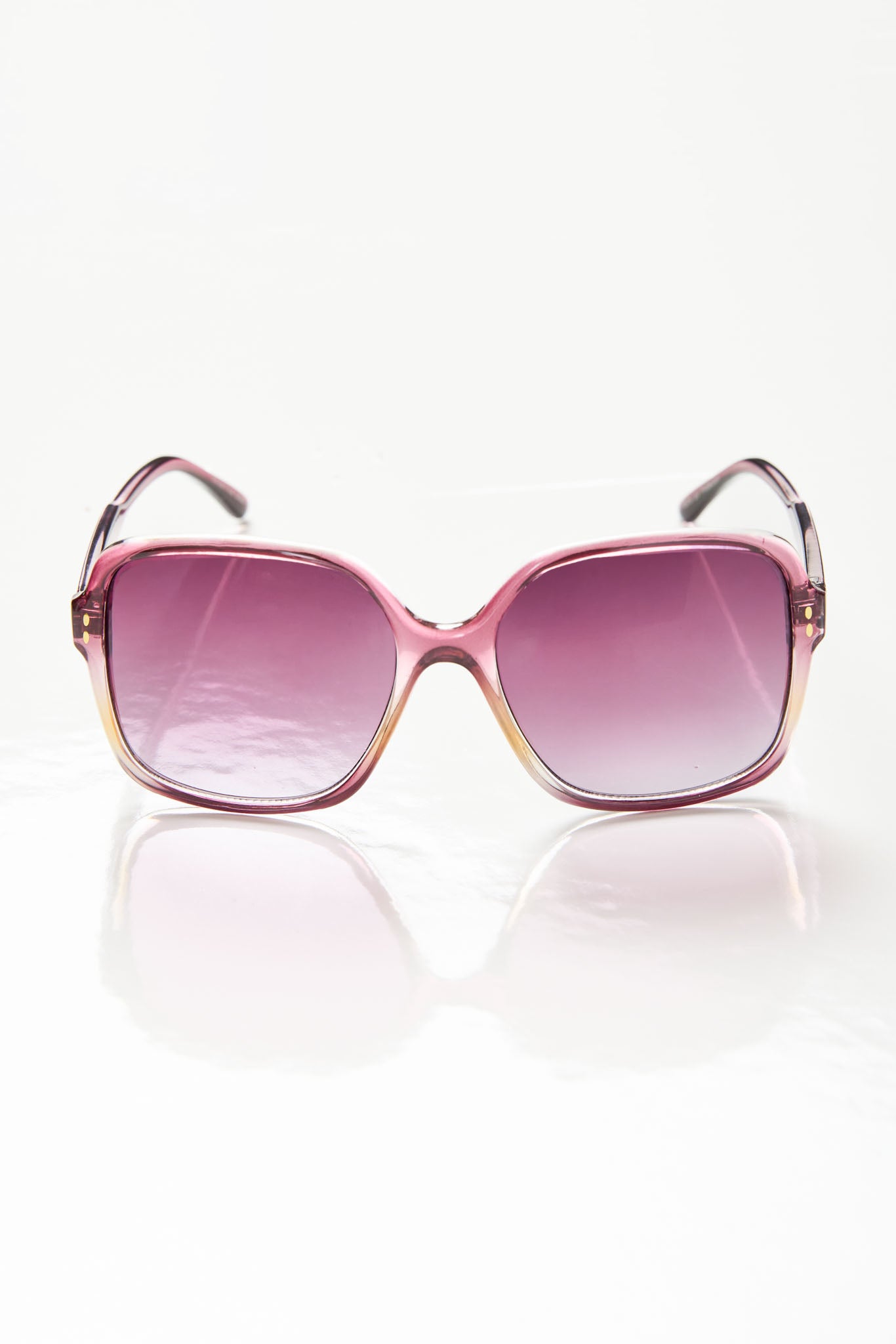 Bold Gradient Sunglasses
0330 Bold Gradient Sunglasses 0330 main image 2