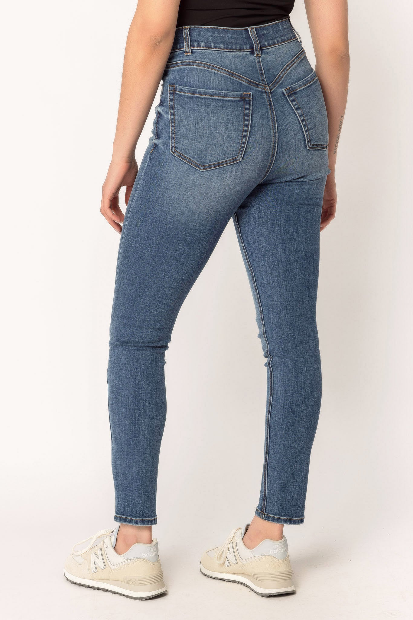 BBJ Medium Wash High Rise V-Effect Skinny Jean