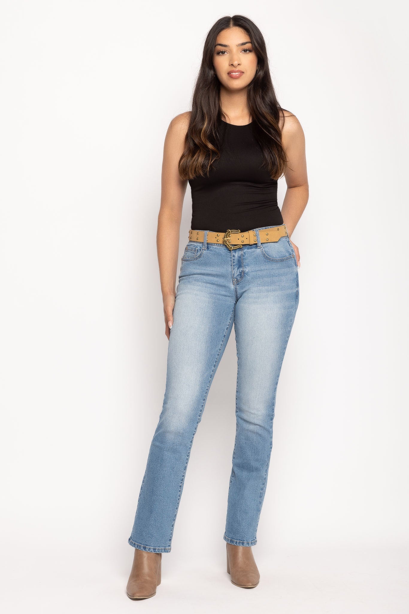 Wallflower Legendary Fit Bootcut Jeans in Elle Wash