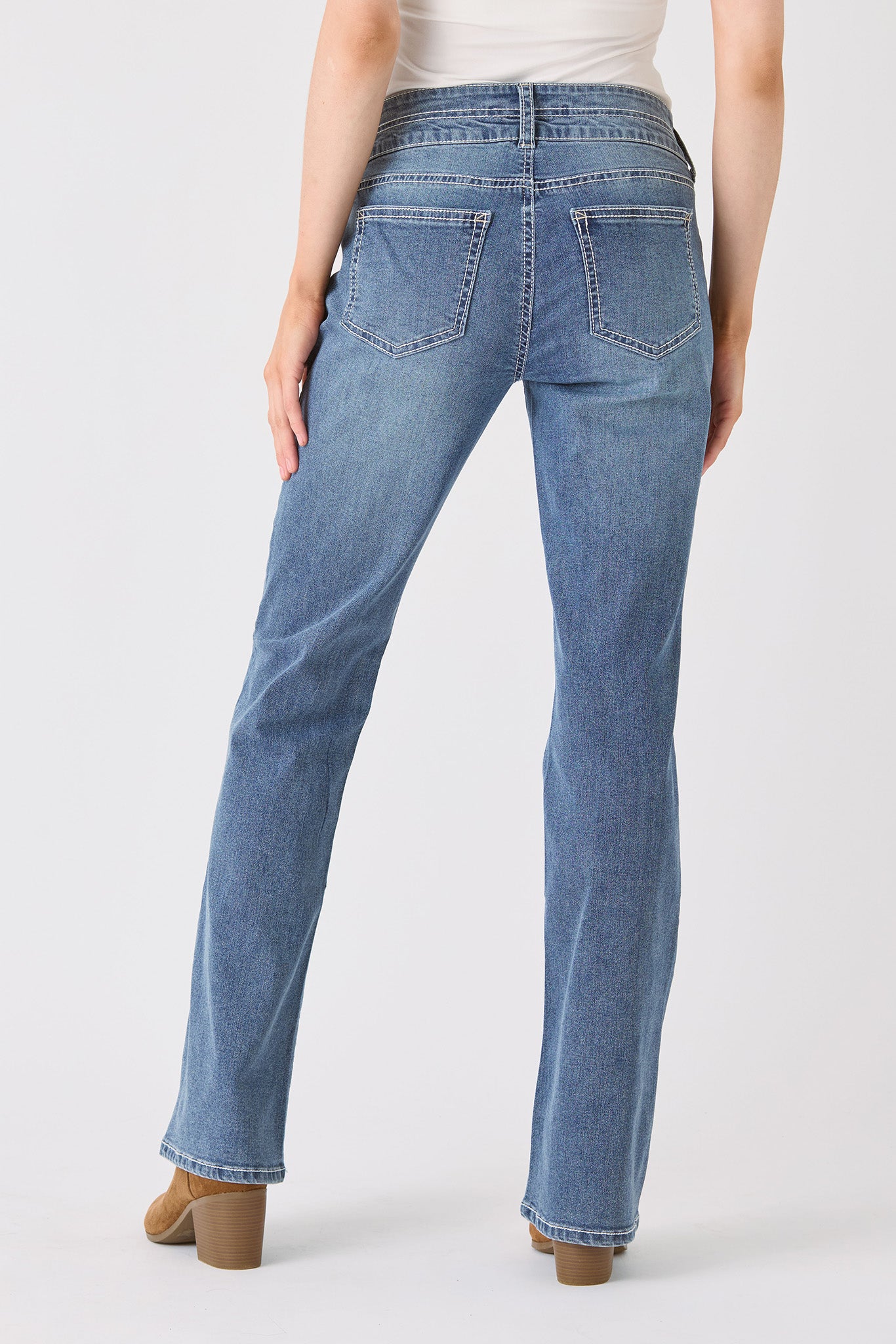 Wallflower Shaina Wash Curvy Bootcut Jean