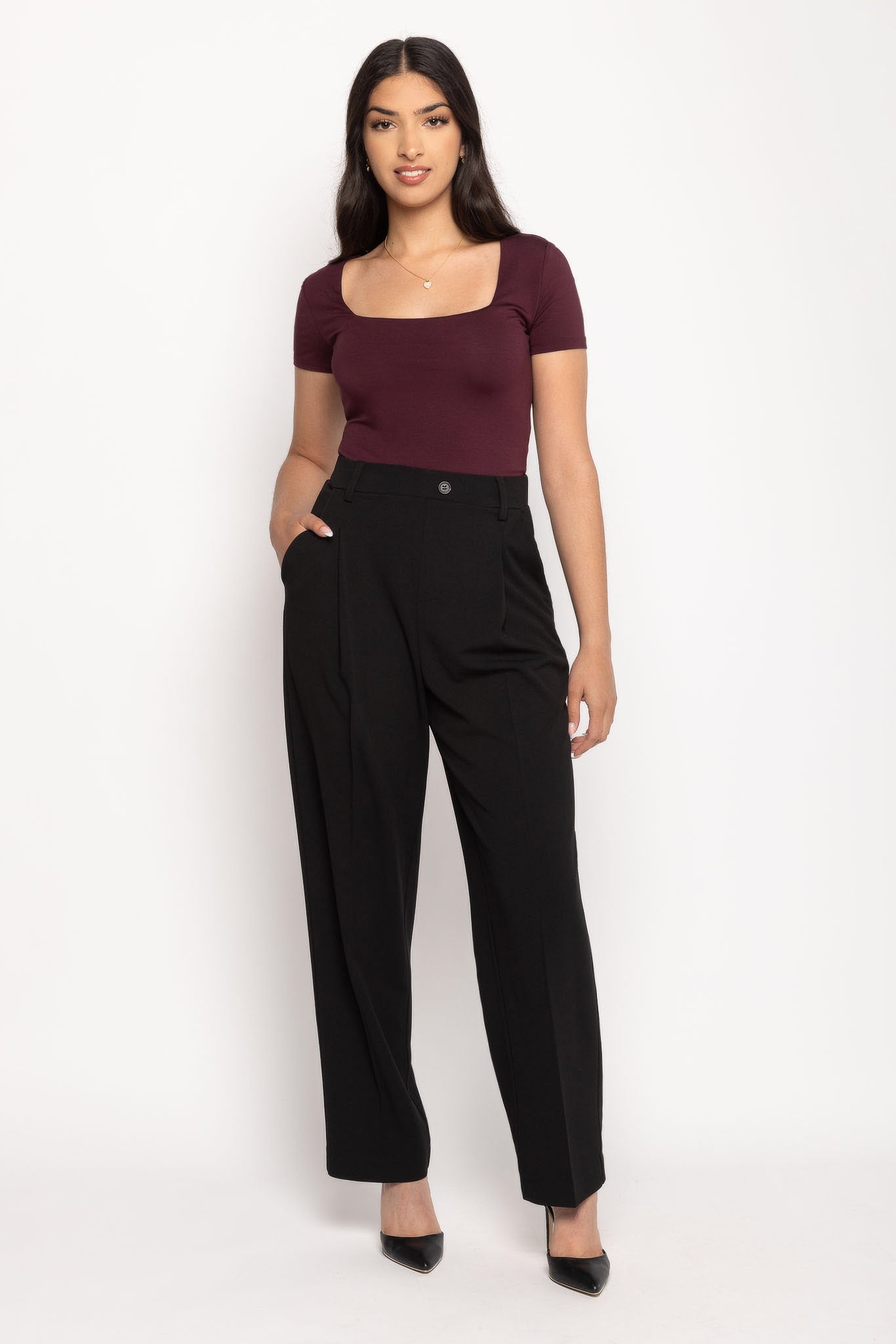 Wide-leg Pleated Pant