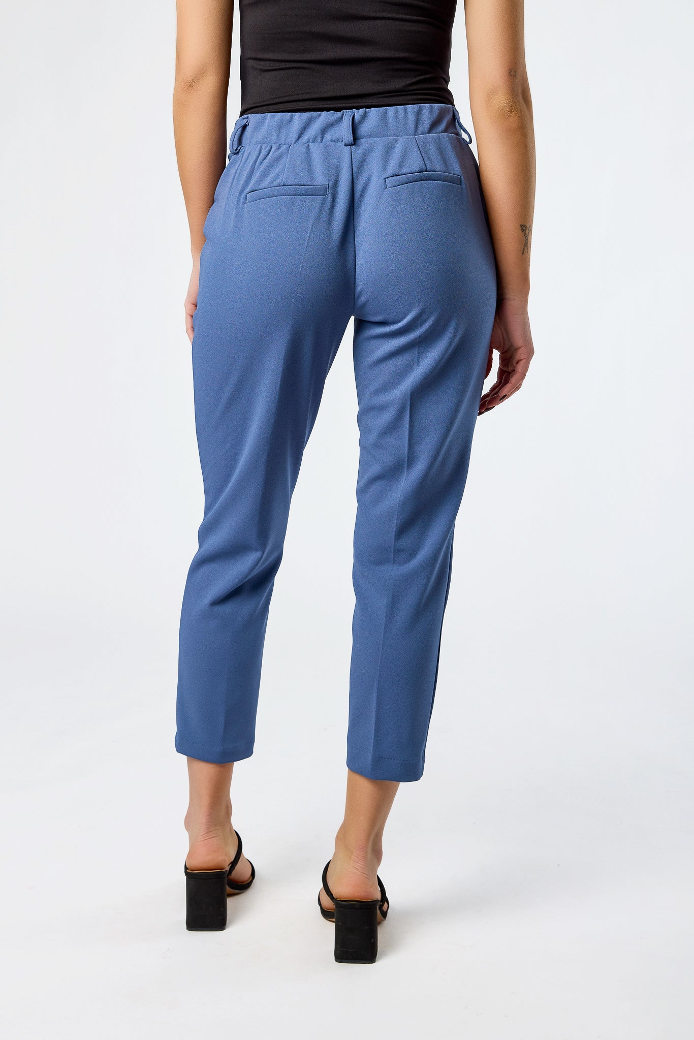 Knit Crepe Cropped Trouser