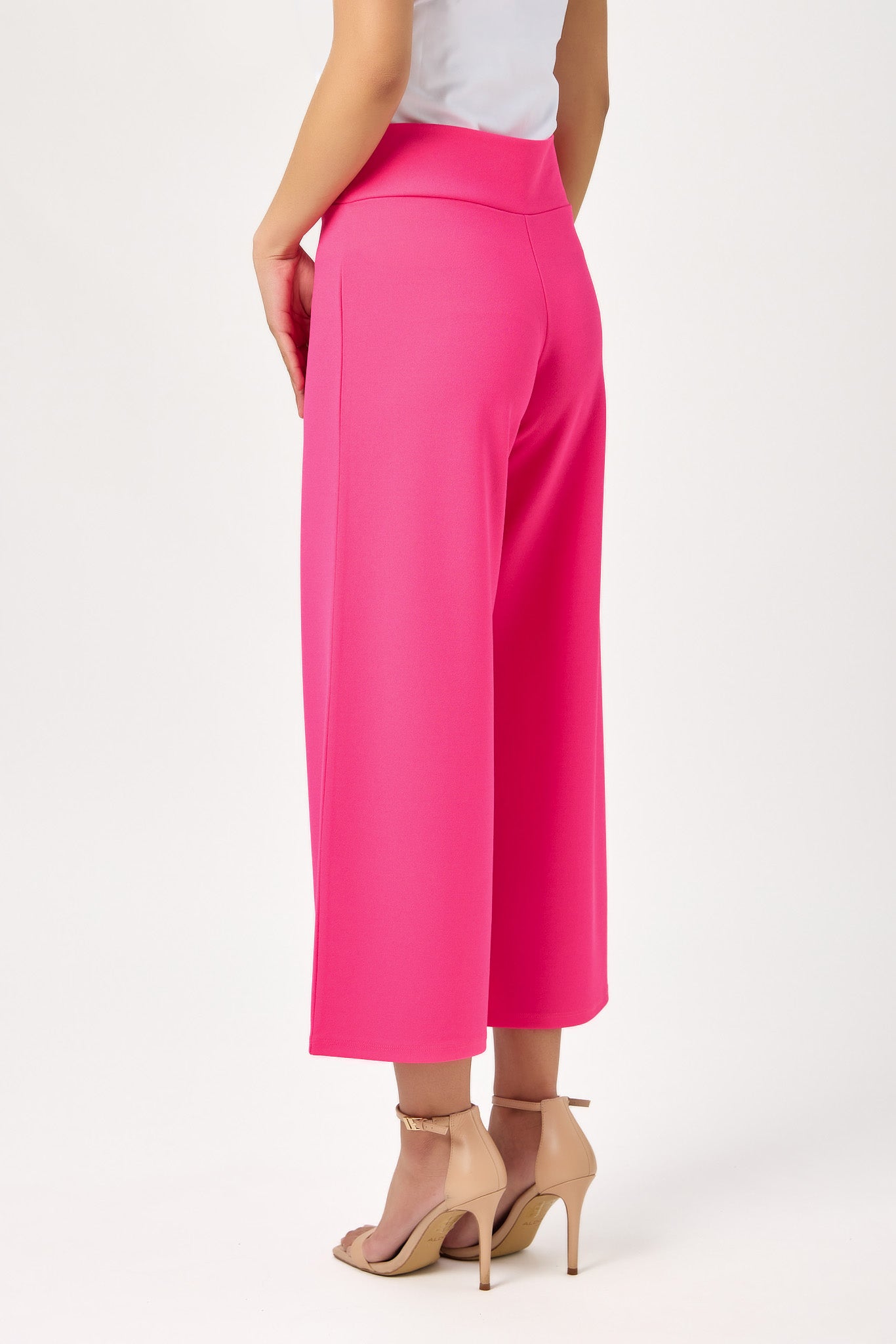 Stretch Crepe Cropped Pant with Double-Button Detail (23" Inseam)