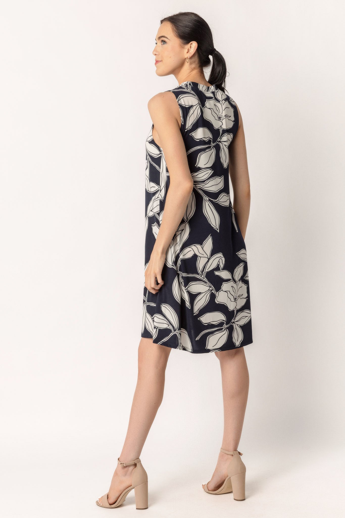 Large Floral Sleeveless Dress with Pockets