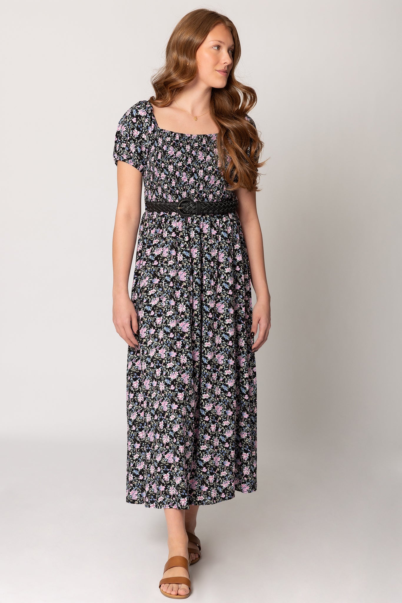 Robe longue à manches bouffantes et motif floral aquarelle avec ceinture