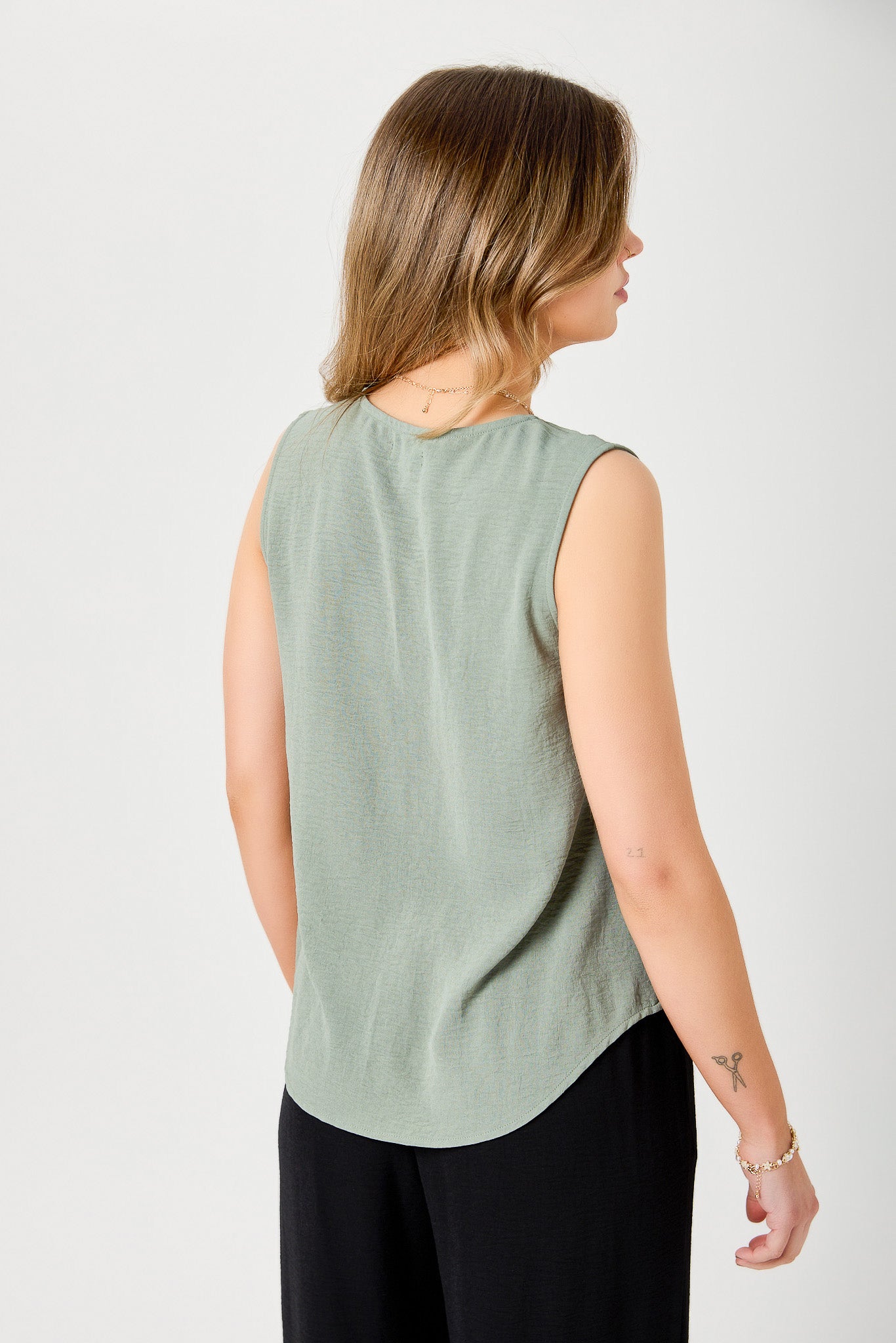 Airflow V-Neck Sleeveless Blouse with Buttons