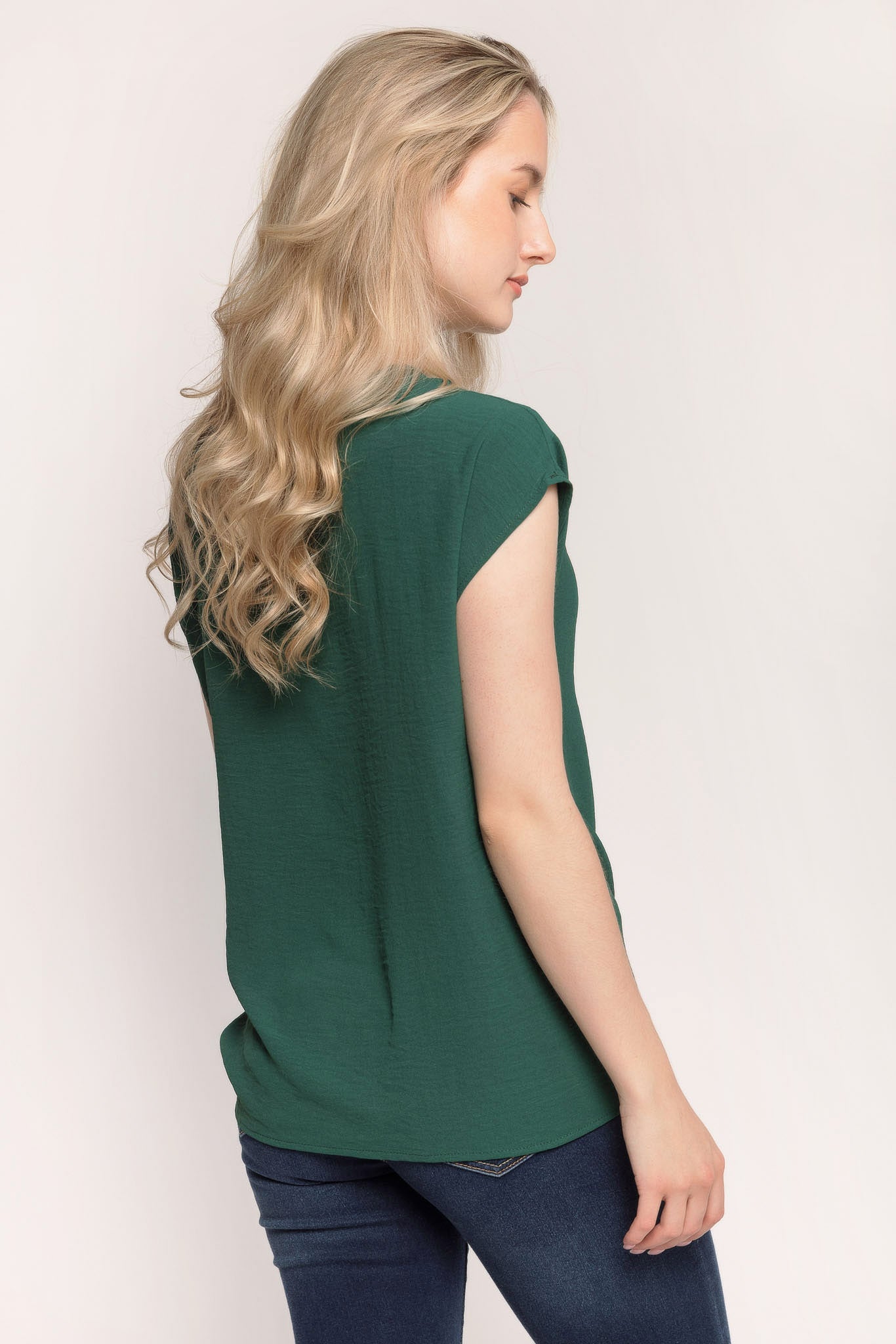 Airflow Twisted Hem Blouse