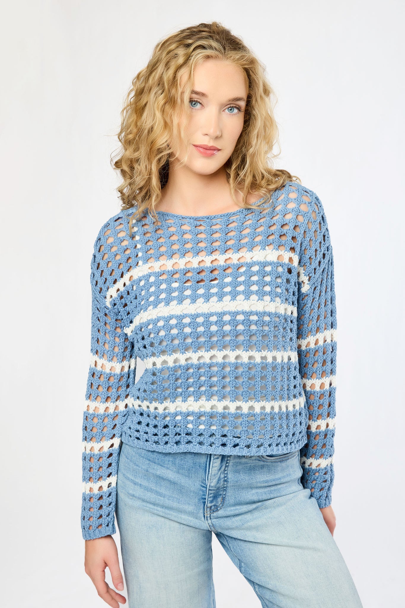 Tricot à rayures ajourées avec manches longues 