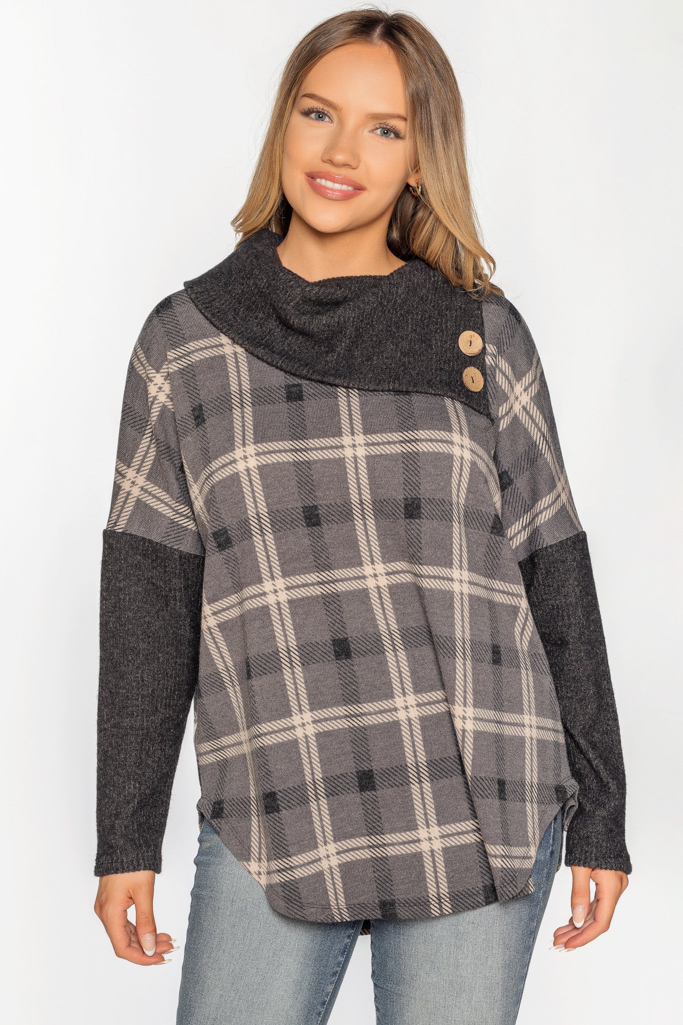 Plaid Hacci Poncho with Buttons