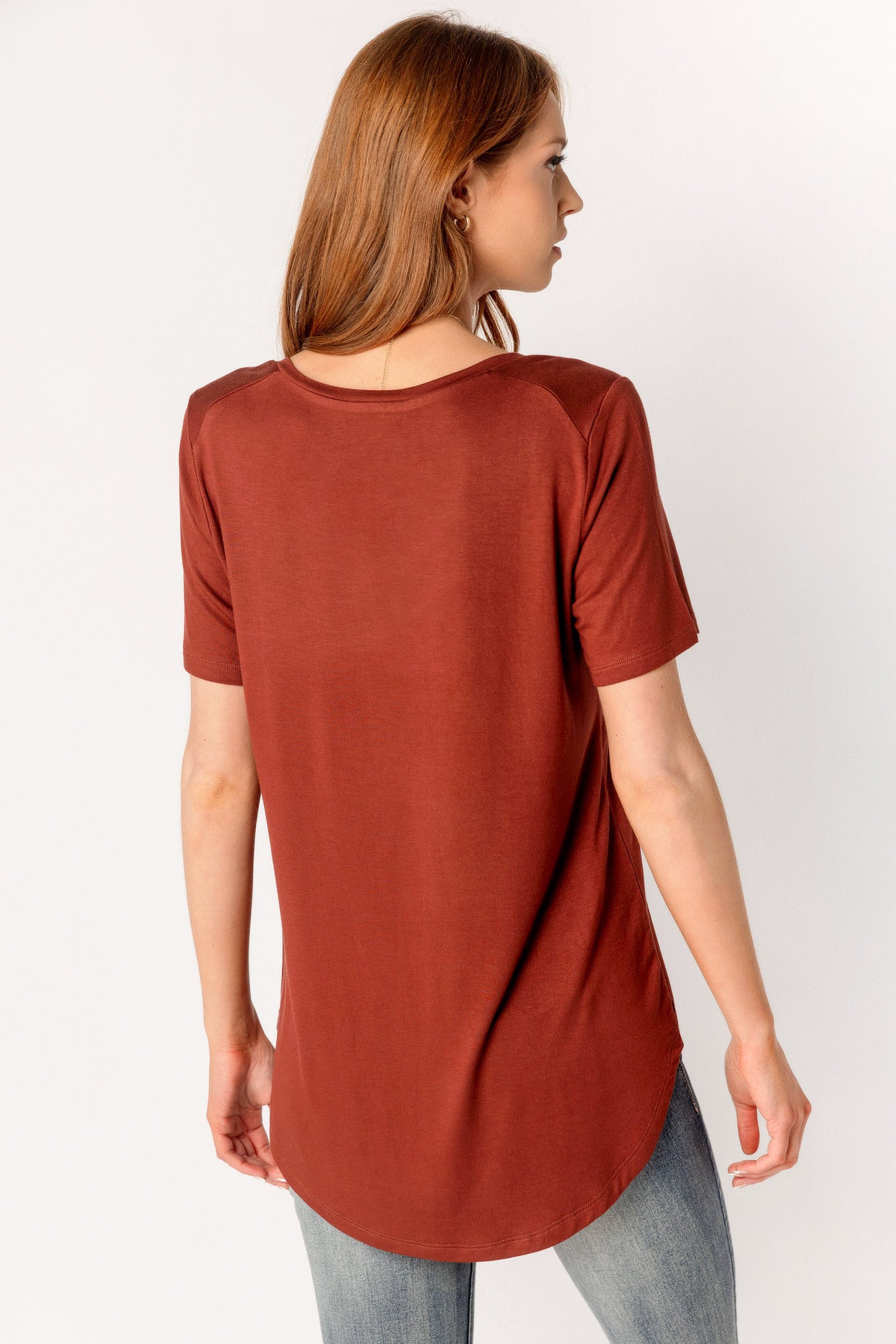 Short Sleeve V-Neck Tee with Shirttail Hem