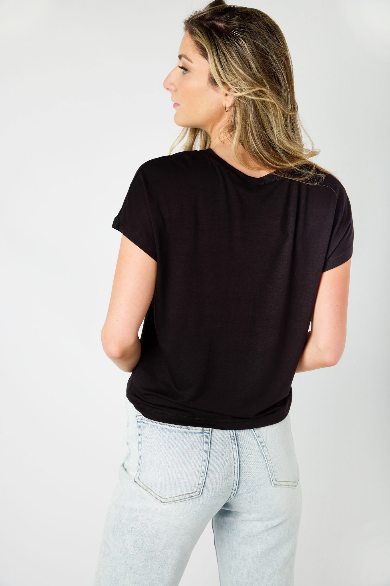 Boxy Tee with Flatlock Stitching